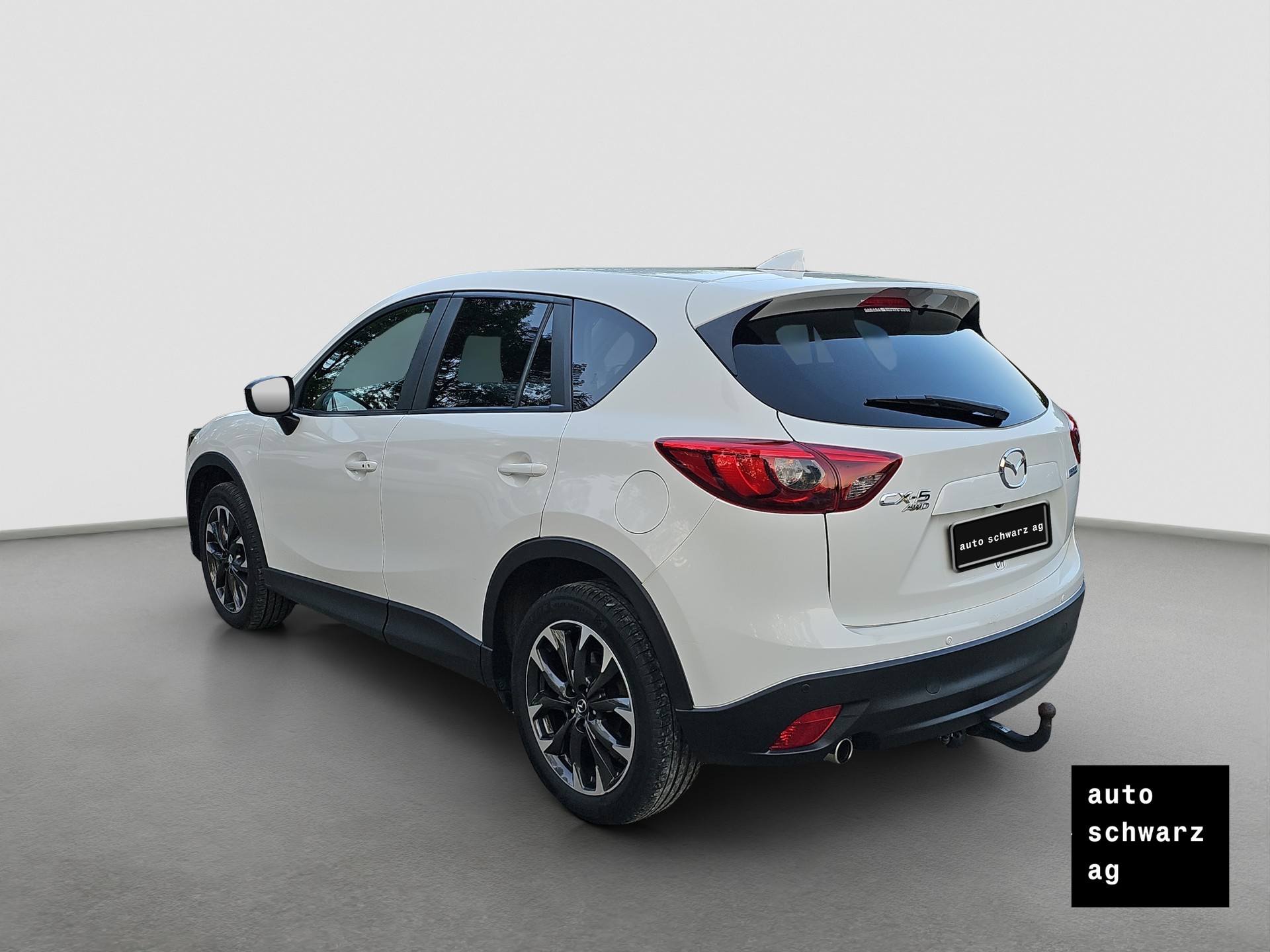 MAZDA CX-5 2.2 D HP Revolution AWD Automatic-showroom-element-3