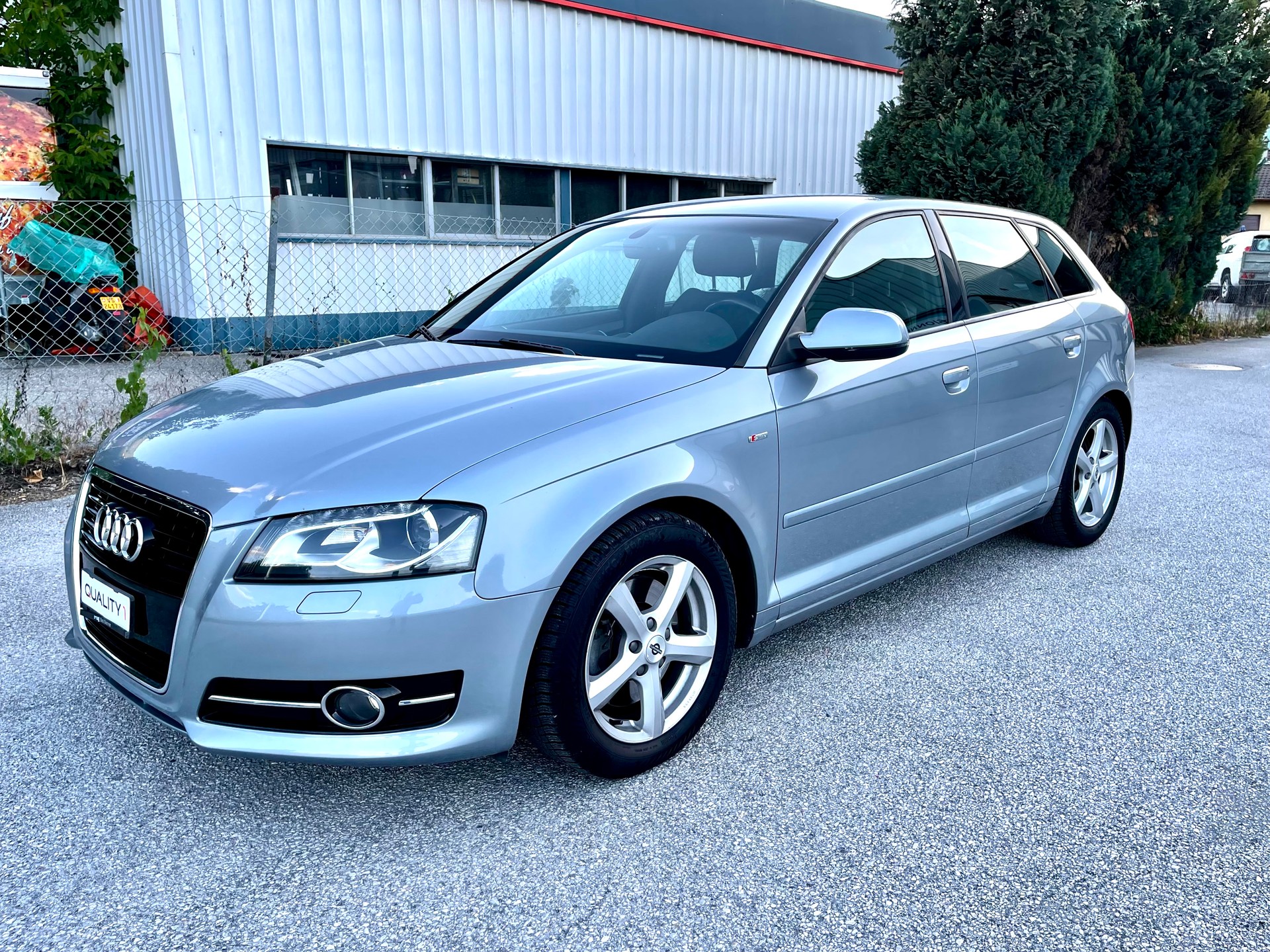 AUDI A3 Sportback 2.0 TFSI Ambition S-tronic-image-29