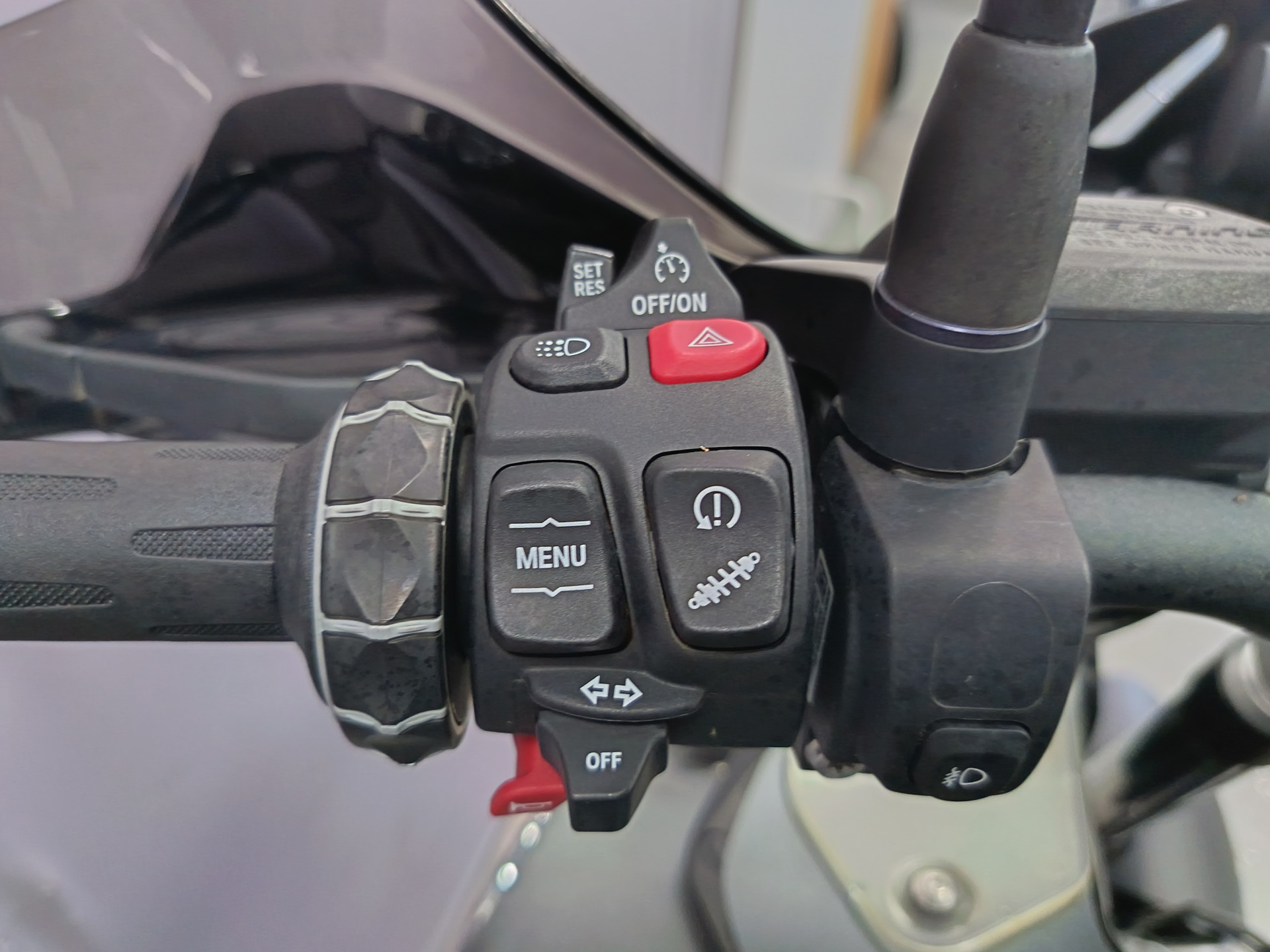 BMW R 1250 GS Adventure Triple Black-image-6
