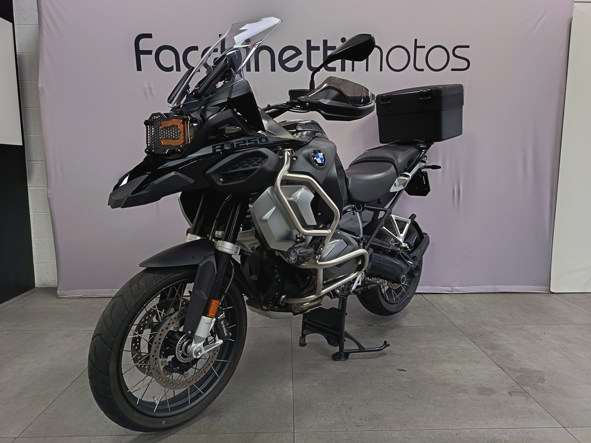 BMW R 1250 GS Adventure Triple Black-image-2
