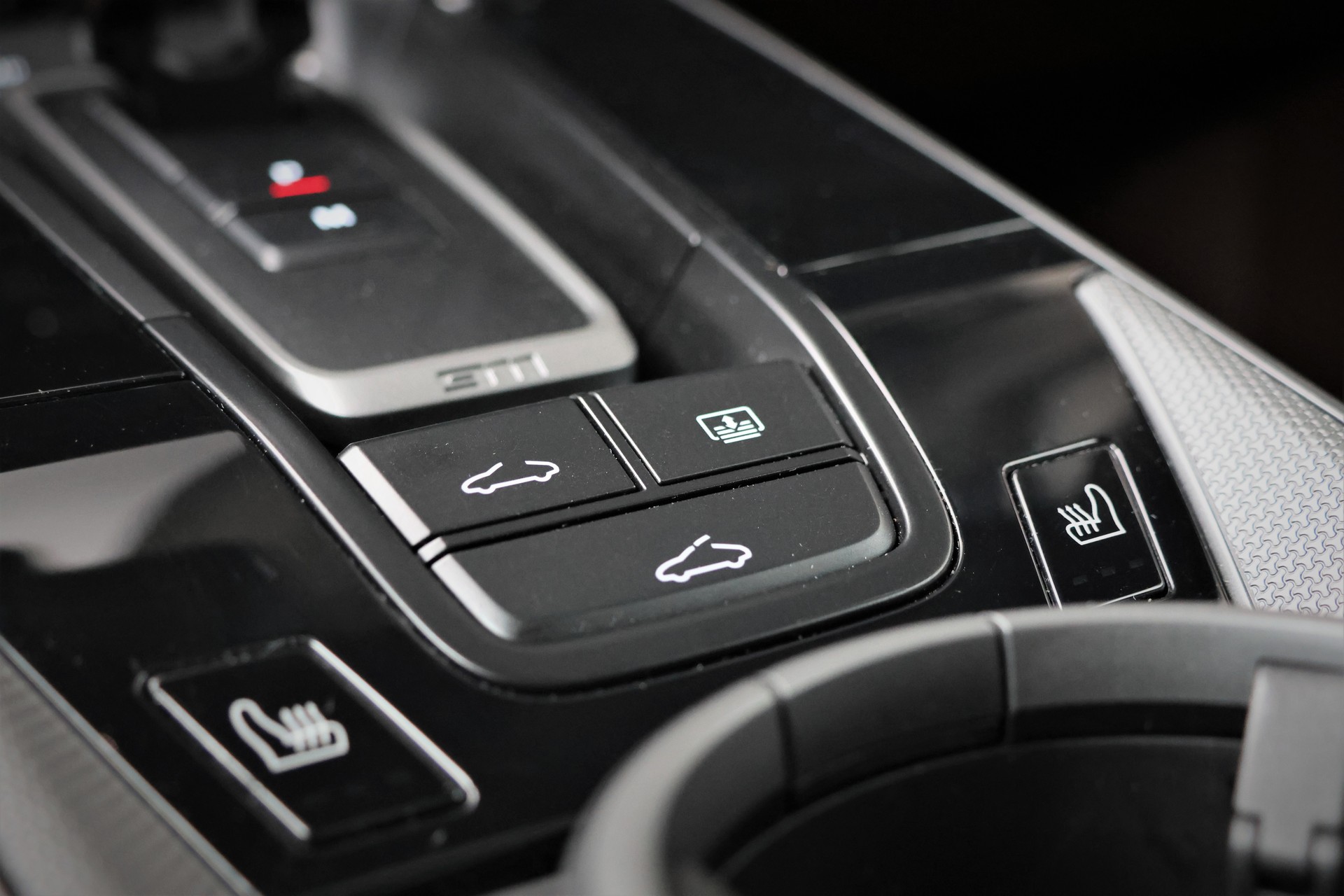 PORSCHE 911 Carrera 4S PDK (CH) *Approved bis 10/2028*-image-24