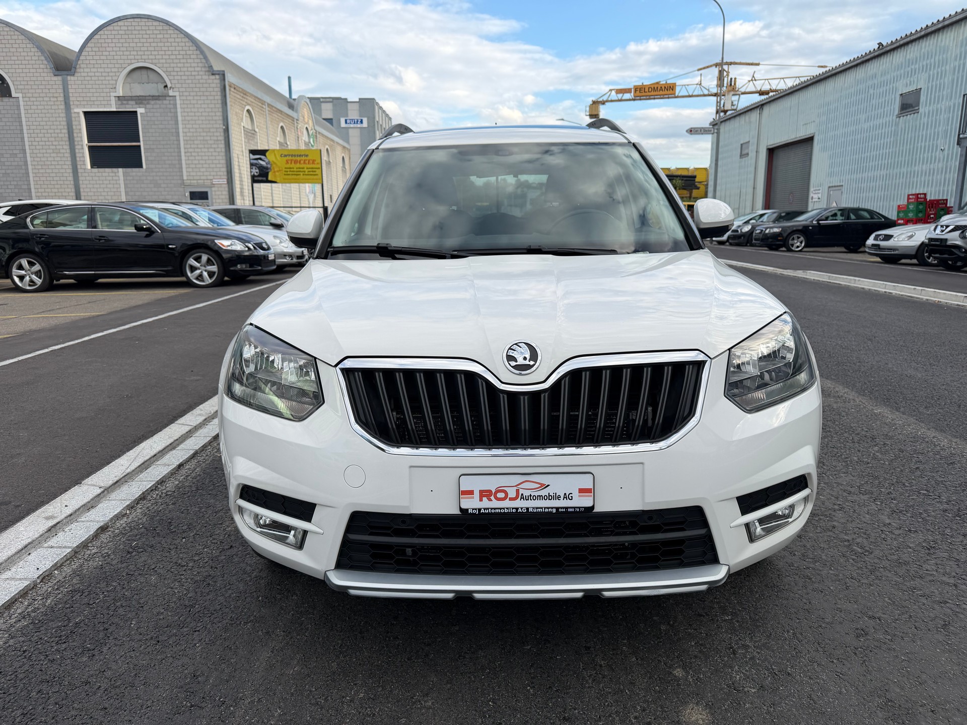SKODA Yeti 2.0 TDI Elegance 4x4 DSG-showroom-element-2