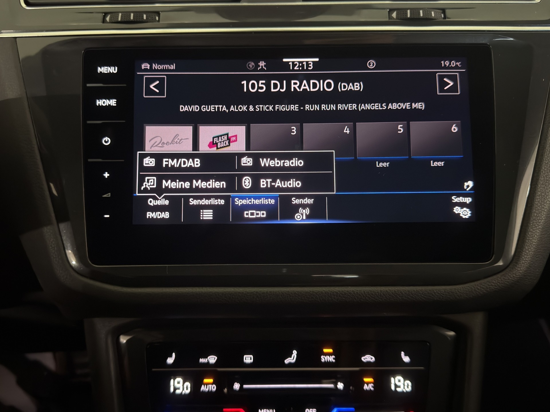VW Tiguan Allspace 2.0TSI R-Line 4Motion DSG-image-21