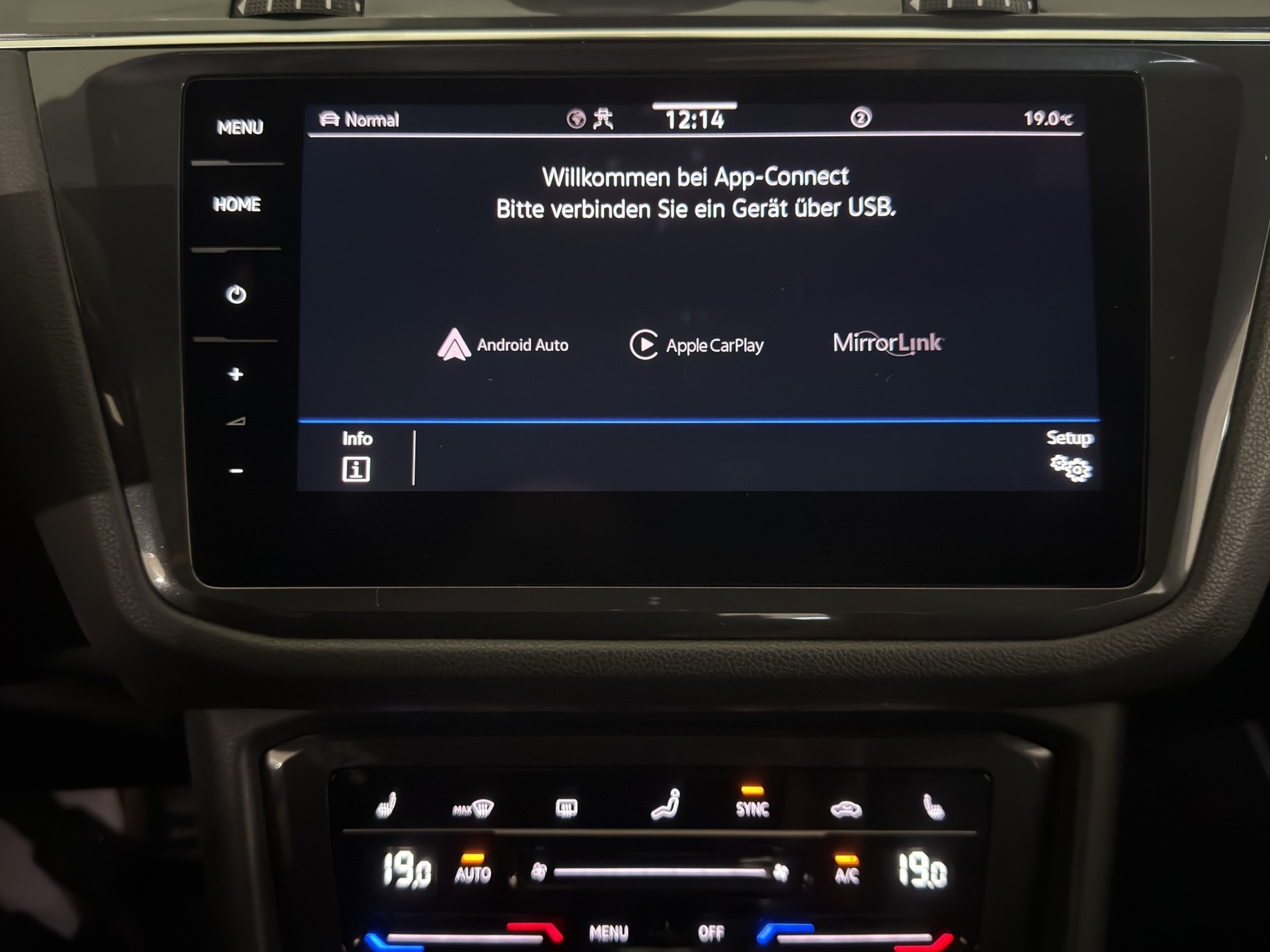 VW Tiguan Allspace 2.0TSI R-Line 4Motion DSG-image-22