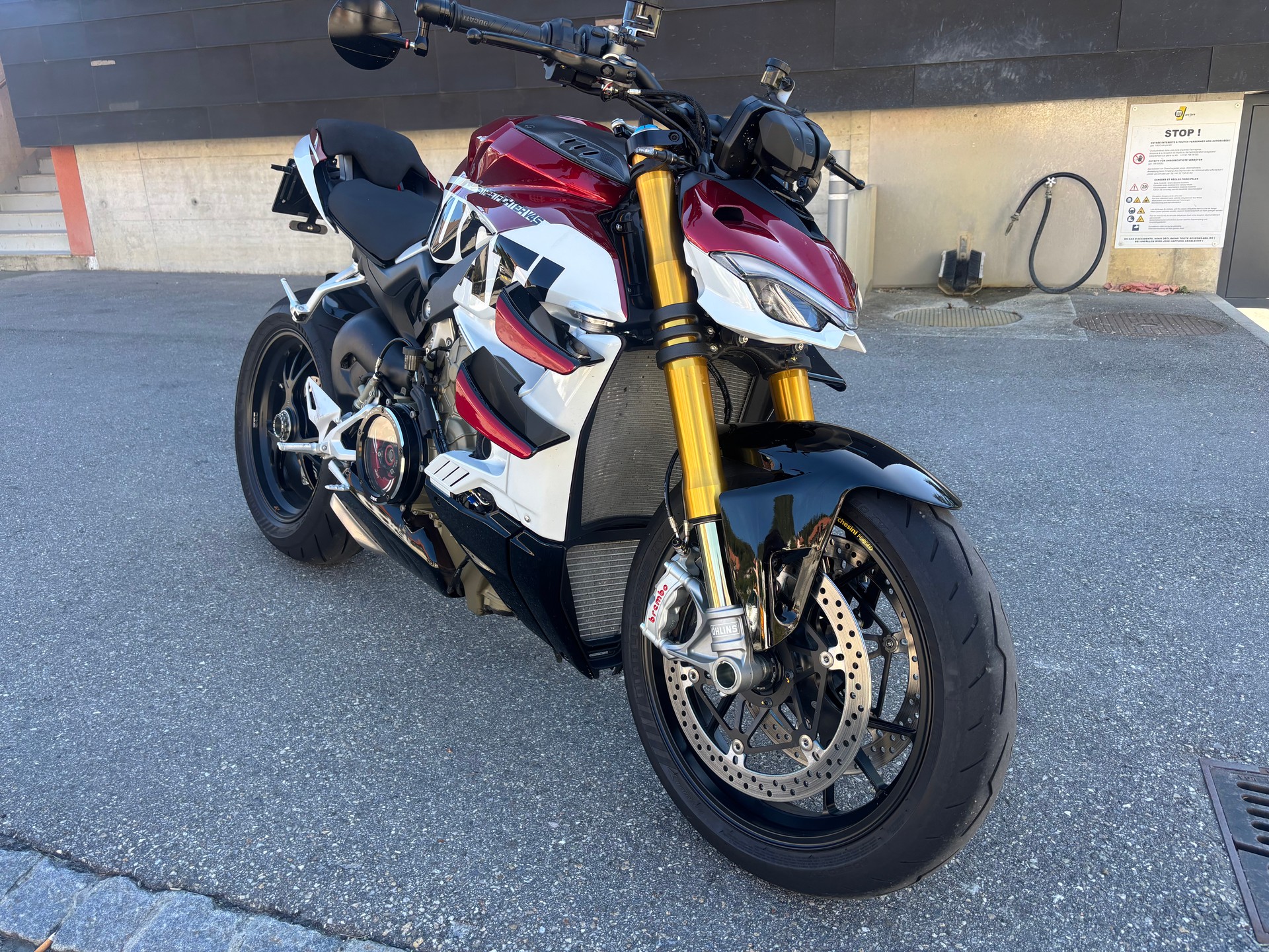 DUCATI Streetfighter V4 S-image-0