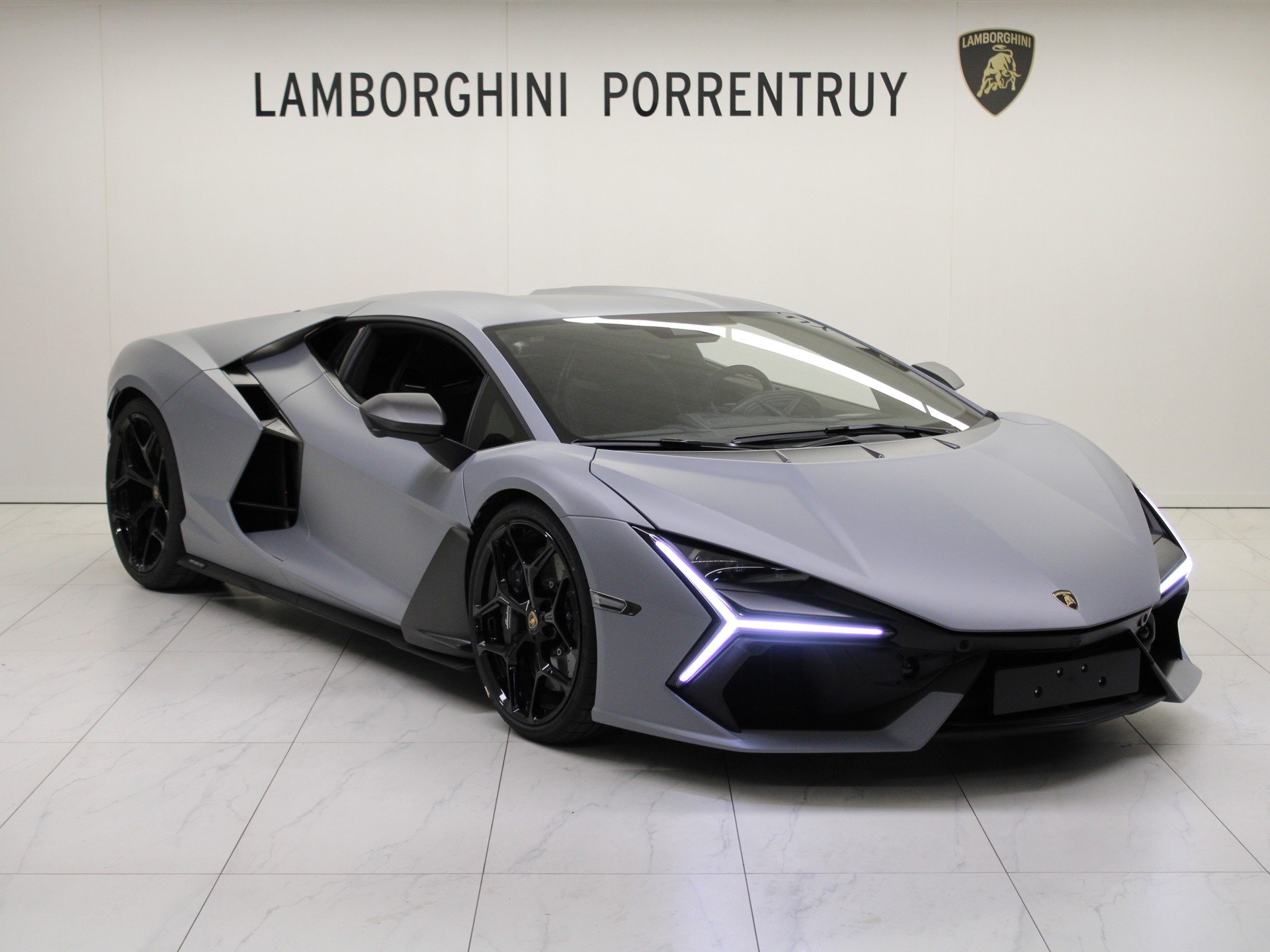 LAMBORGHINI Revuelto HPEV