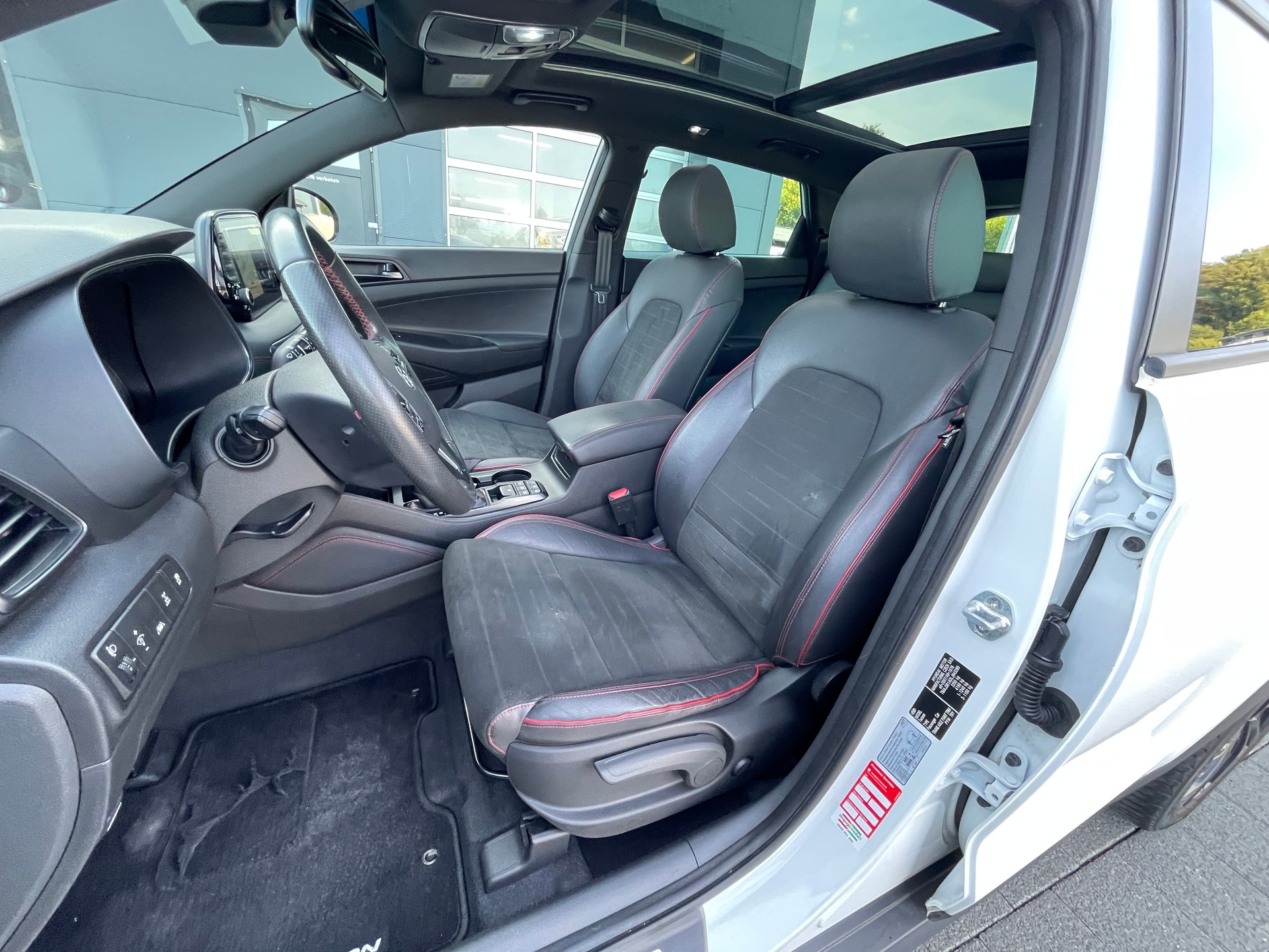 HYUNDAI Tucson 2.0 CRDI N-Line 4WD Automatic-image-12