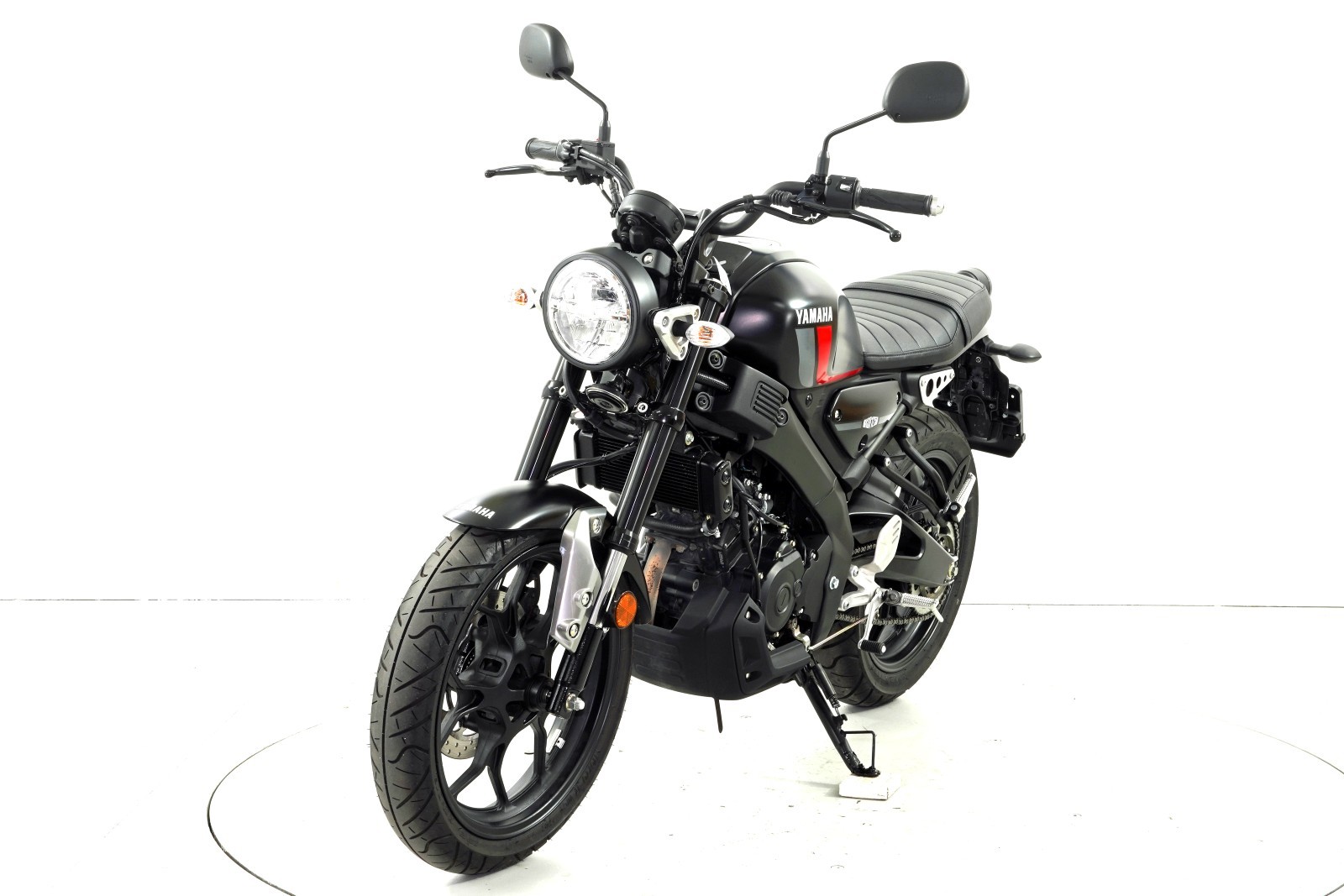 YAMAHA XSR 125 ABS-image-2