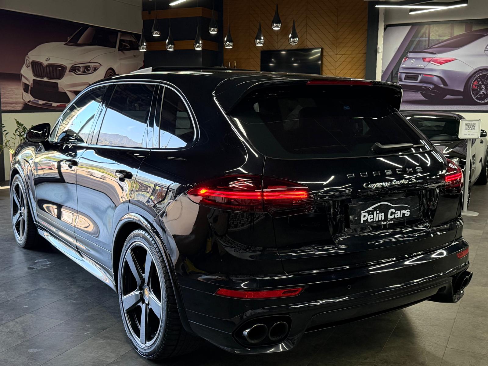 PORSCHE Cayenne Turbo S Limited All Black Performance 2 Jahre Garantie-image-7