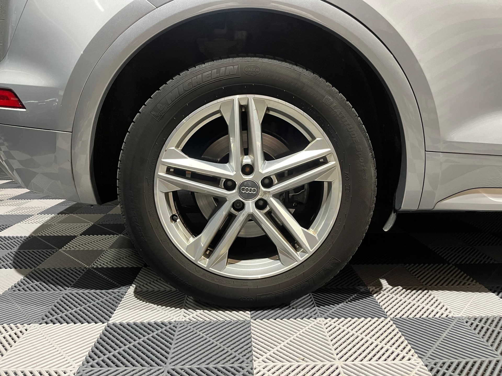 AUDI Q5 2.0 TDI sport quattro S-tronic-image-20