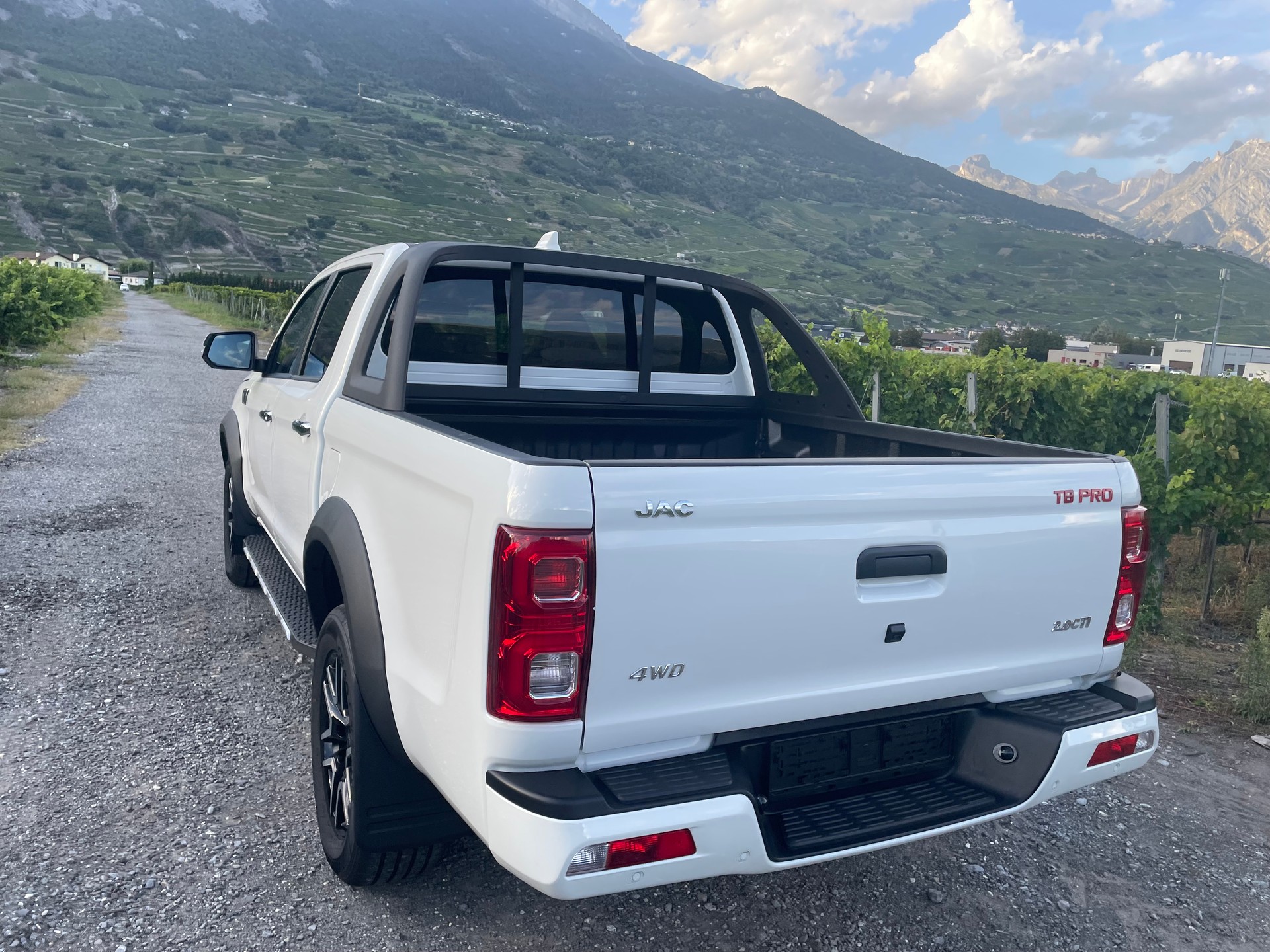 JAC T8 Pro-image-9
