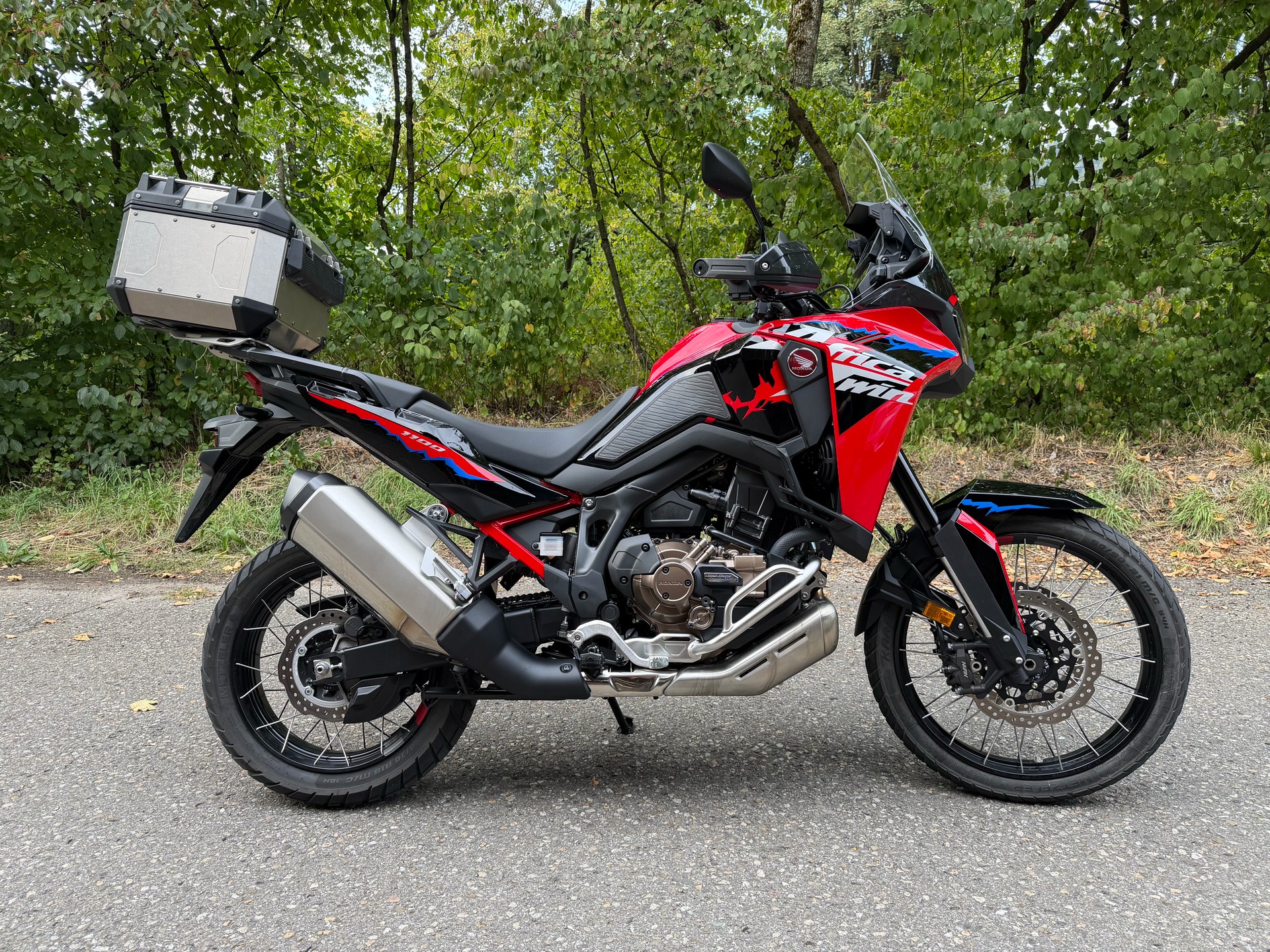 HONDA CRF 1100 DCT Africa Twin-image-4