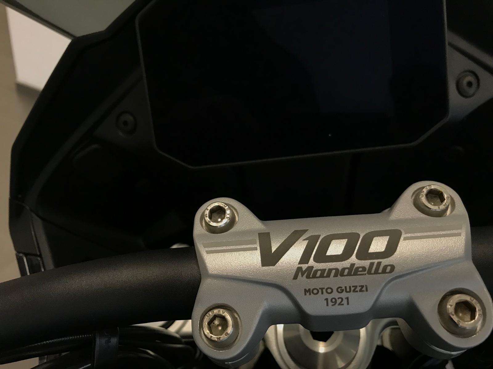 MOTO GUZZI V100 Mandello-image-12