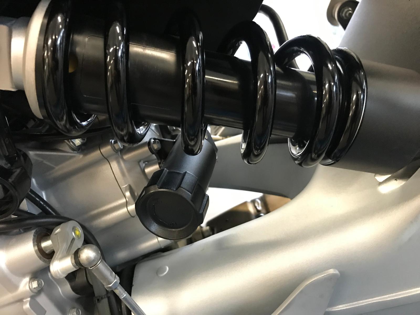 MOTO GUZZI V100 Mandello-image-15