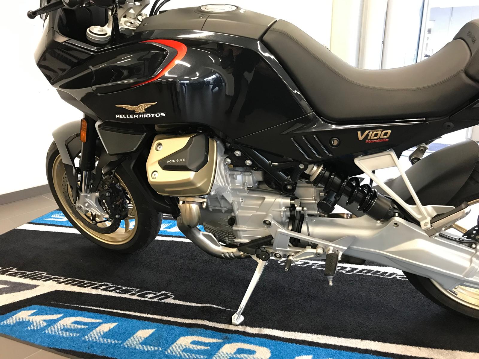 MOTO GUZZI V100 Mandello-image-6