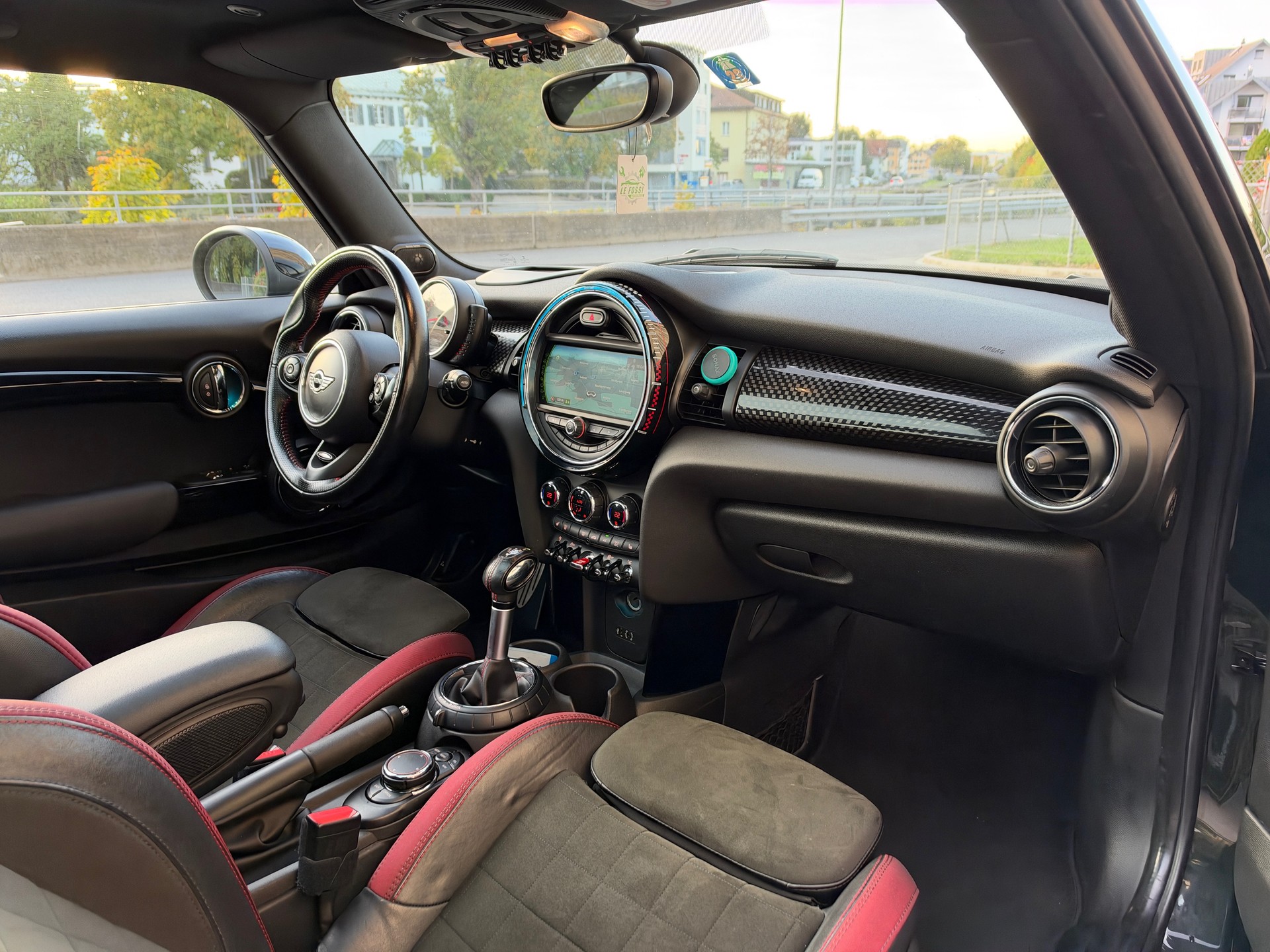MINI Cooper John Cooper Works Steptronic-image-7