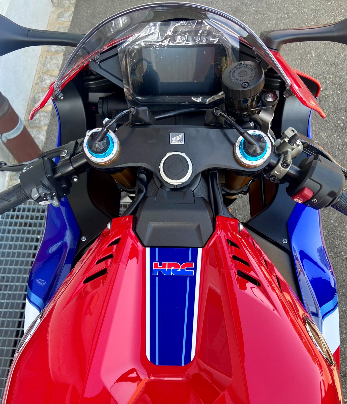 HONDA CBR 1000 RR-R SP-image-10