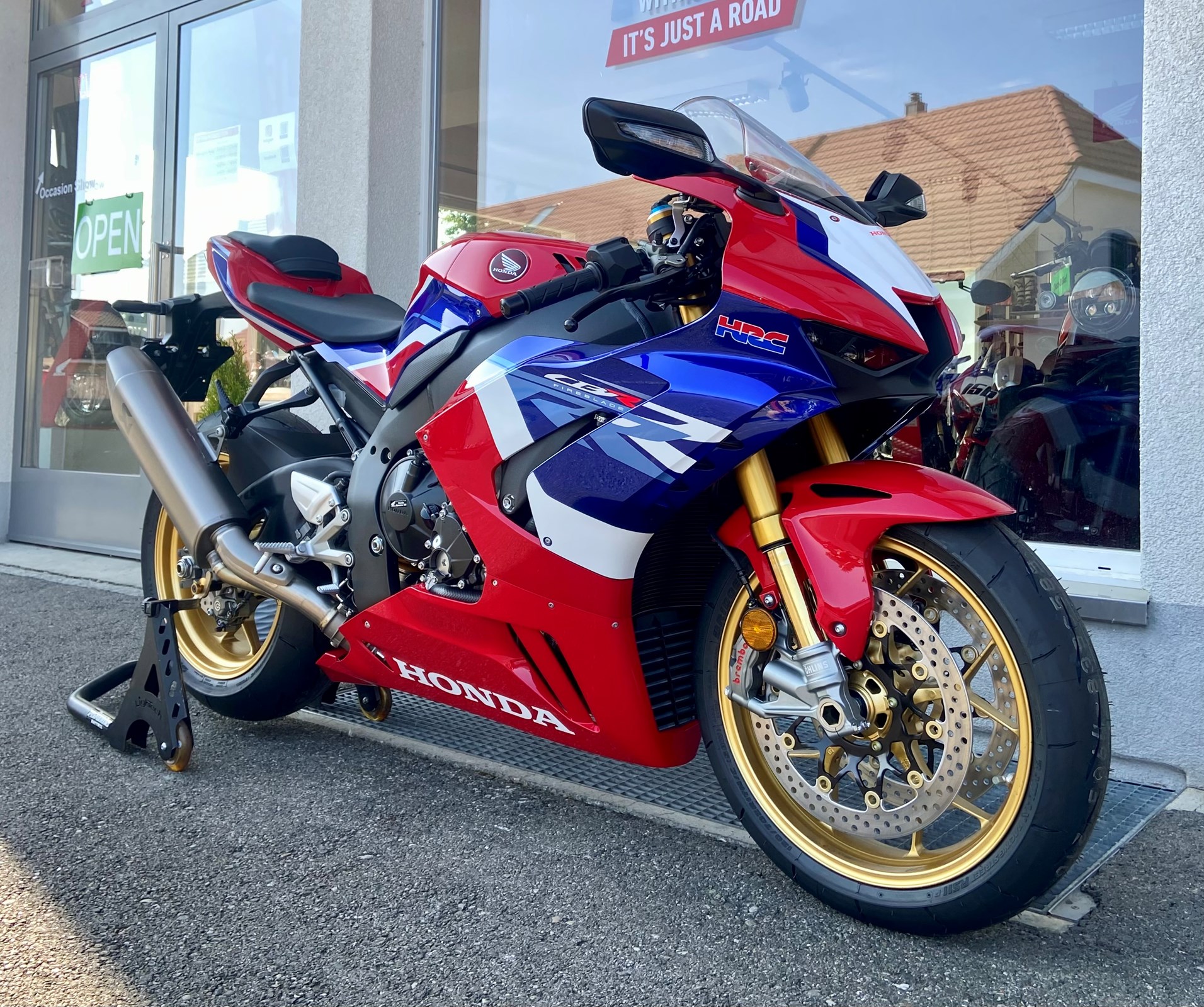 HONDA CBR 1000 RR-R SP-image-3