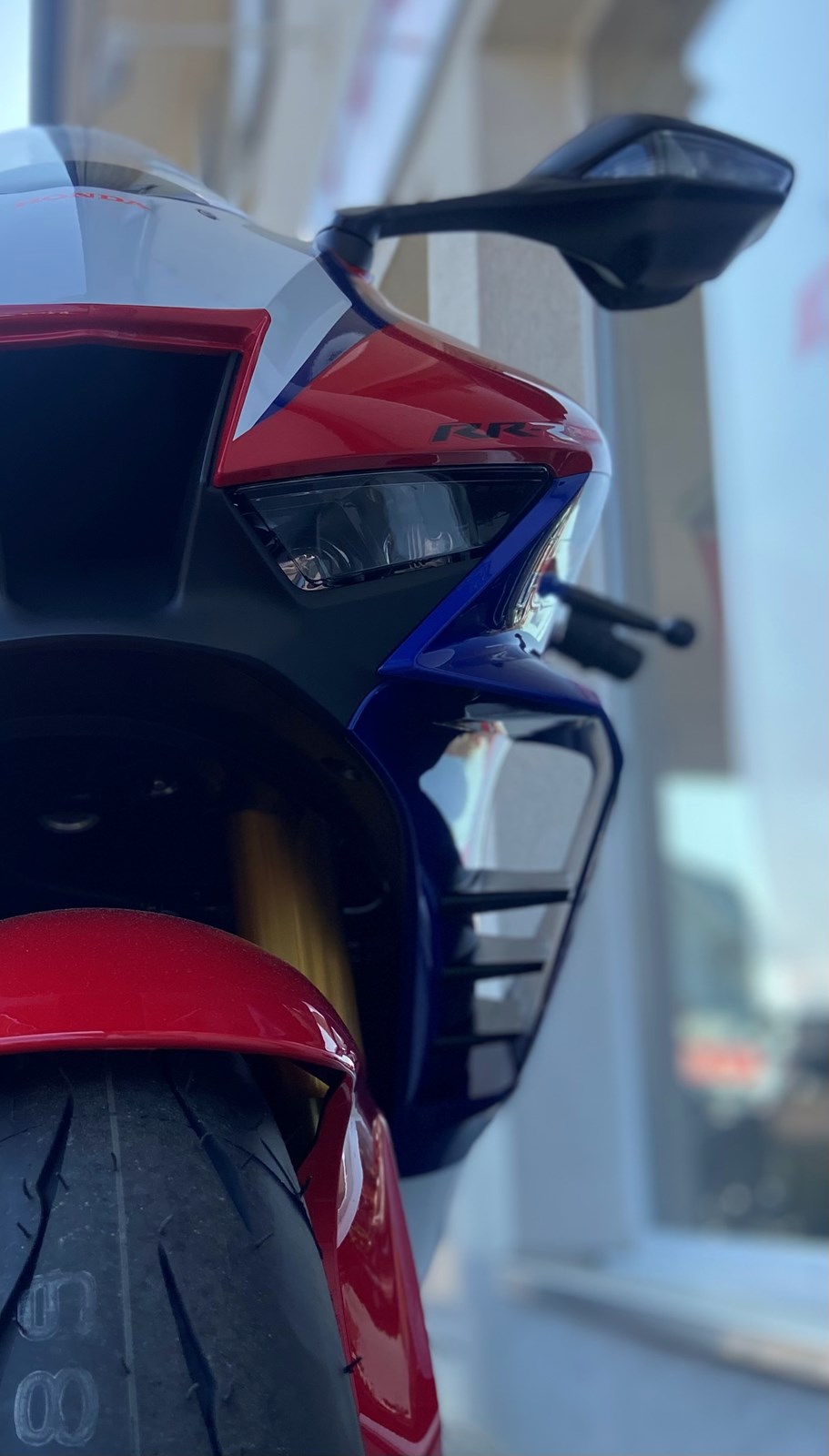 HONDA CBR 1000 RR-R SP-image-2