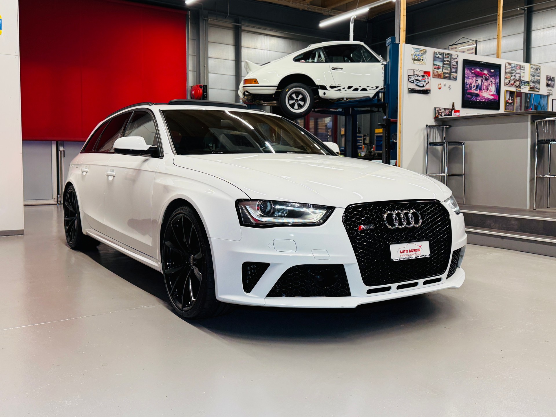 AUDI RS4 Avant 4.2 FSI V8 quattro S-tronic „Ibisweiss“ / F1 Sitze / Audi Exclusive / Vollausstattung-image-14