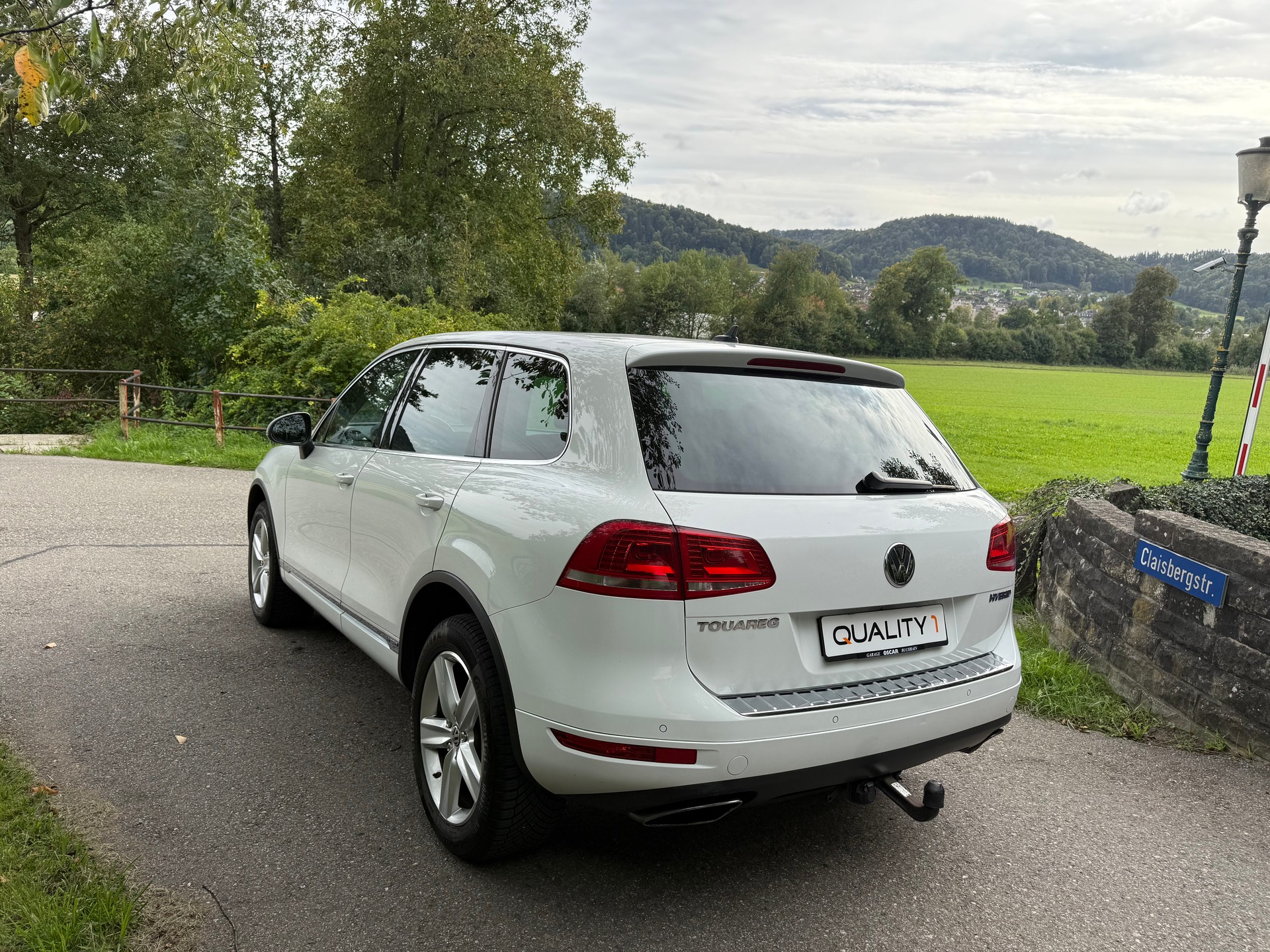 VW Touareg 3.0 TSI Hybrid Edition X Tiptronic-image-6