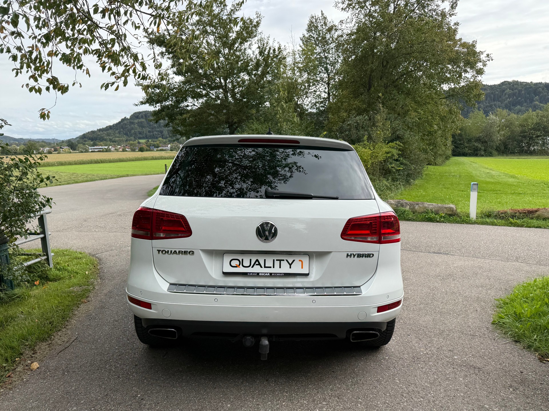 VW Touareg 3.0 TSI Hybrid Edition X Tiptronic-image-7