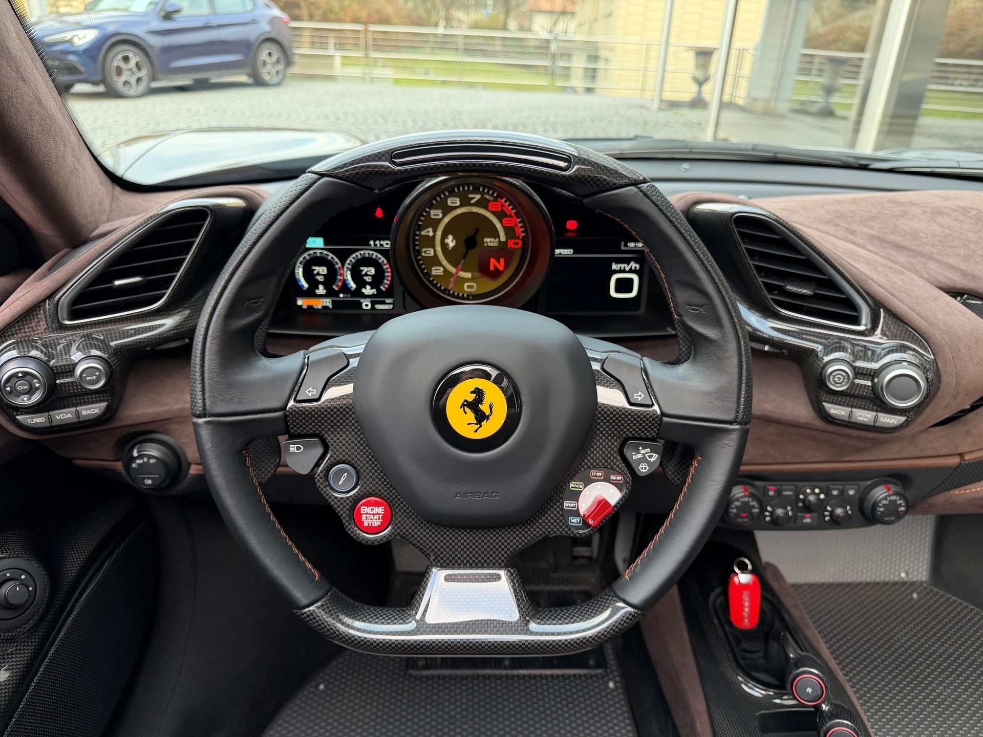 FERRARI 488 Pista Spider 3.9 V8-image-6
