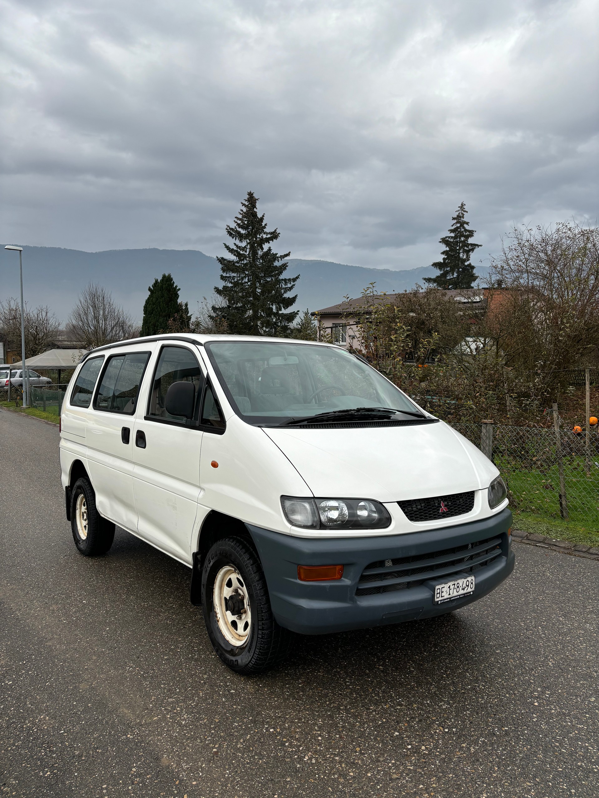MITSUBISHI L 400 4x4 2.4-16
