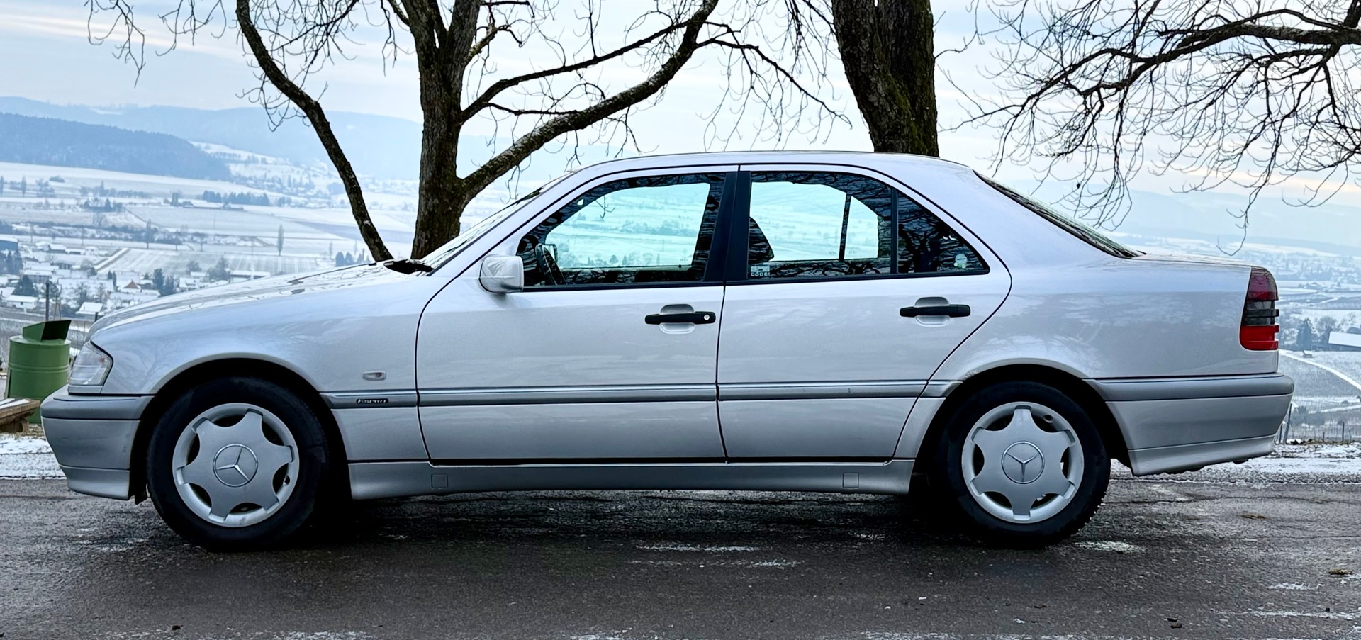 MERCEDES-BENZ C 180 Esprit-image-9