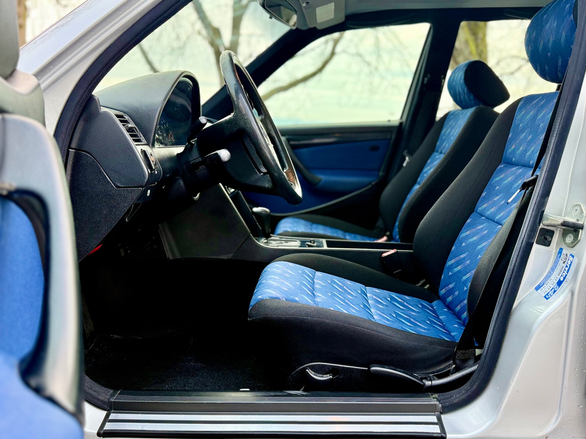 MERCEDES-BENZ C 180 Esprit-image-20