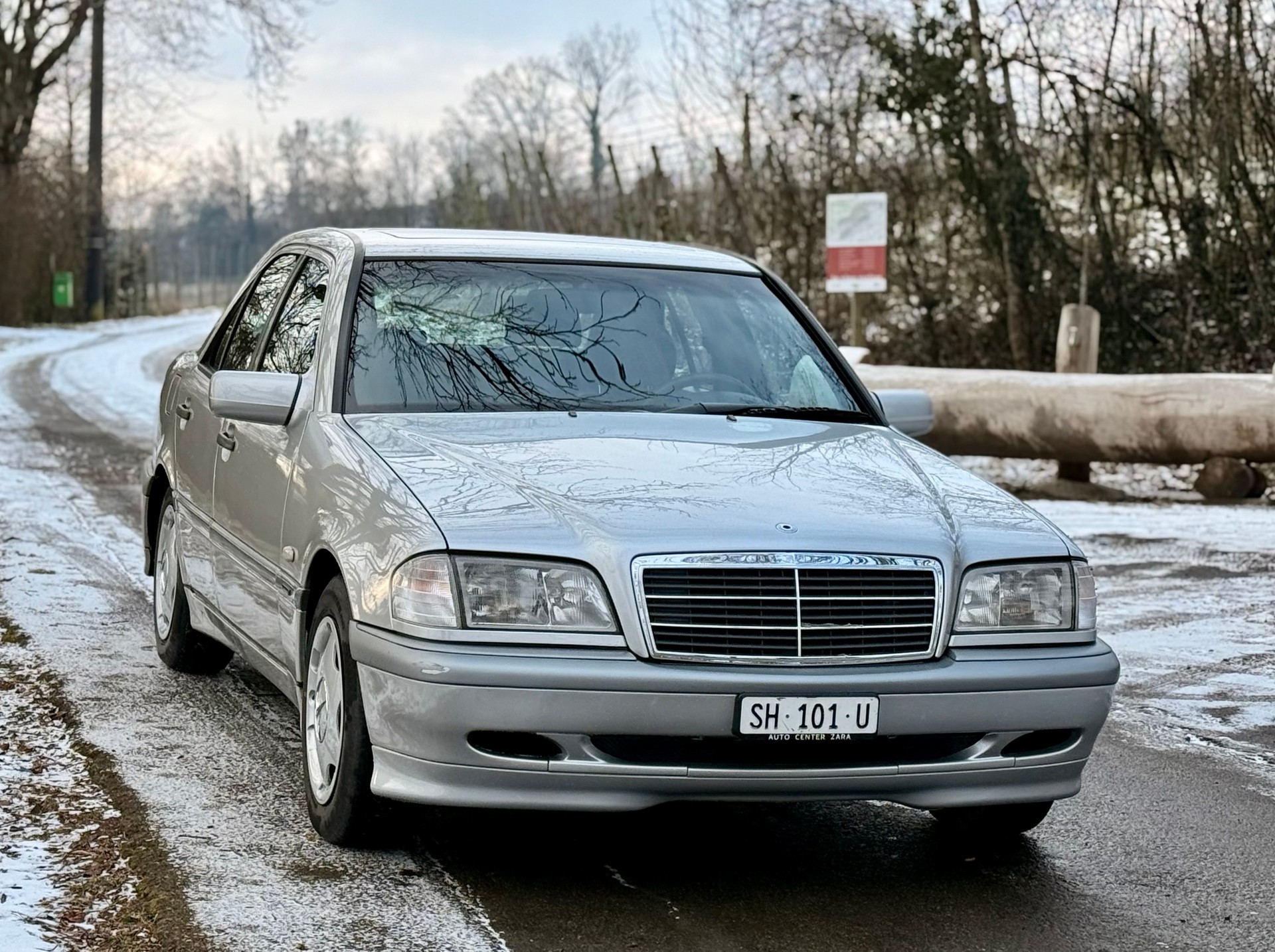 MERCEDES-BENZ C 180 Esprit-image-5