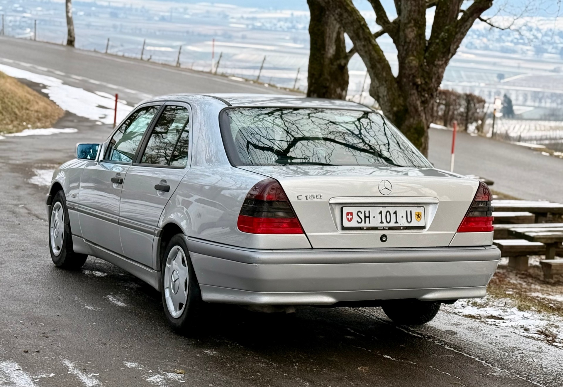 MERCEDES-BENZ C 180 Esprit-image-10