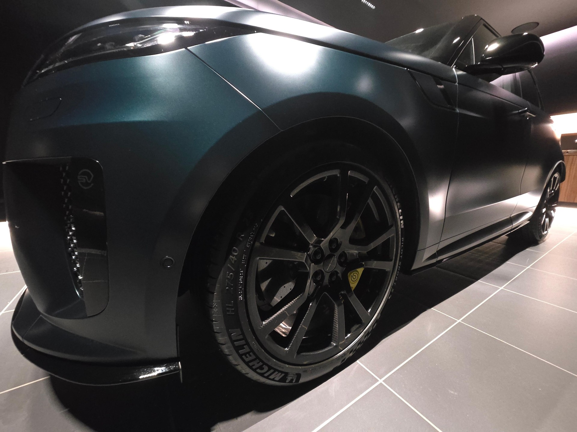 LAND ROVER Range Rover Sport 4.4 V8 SV-showroom-element-1