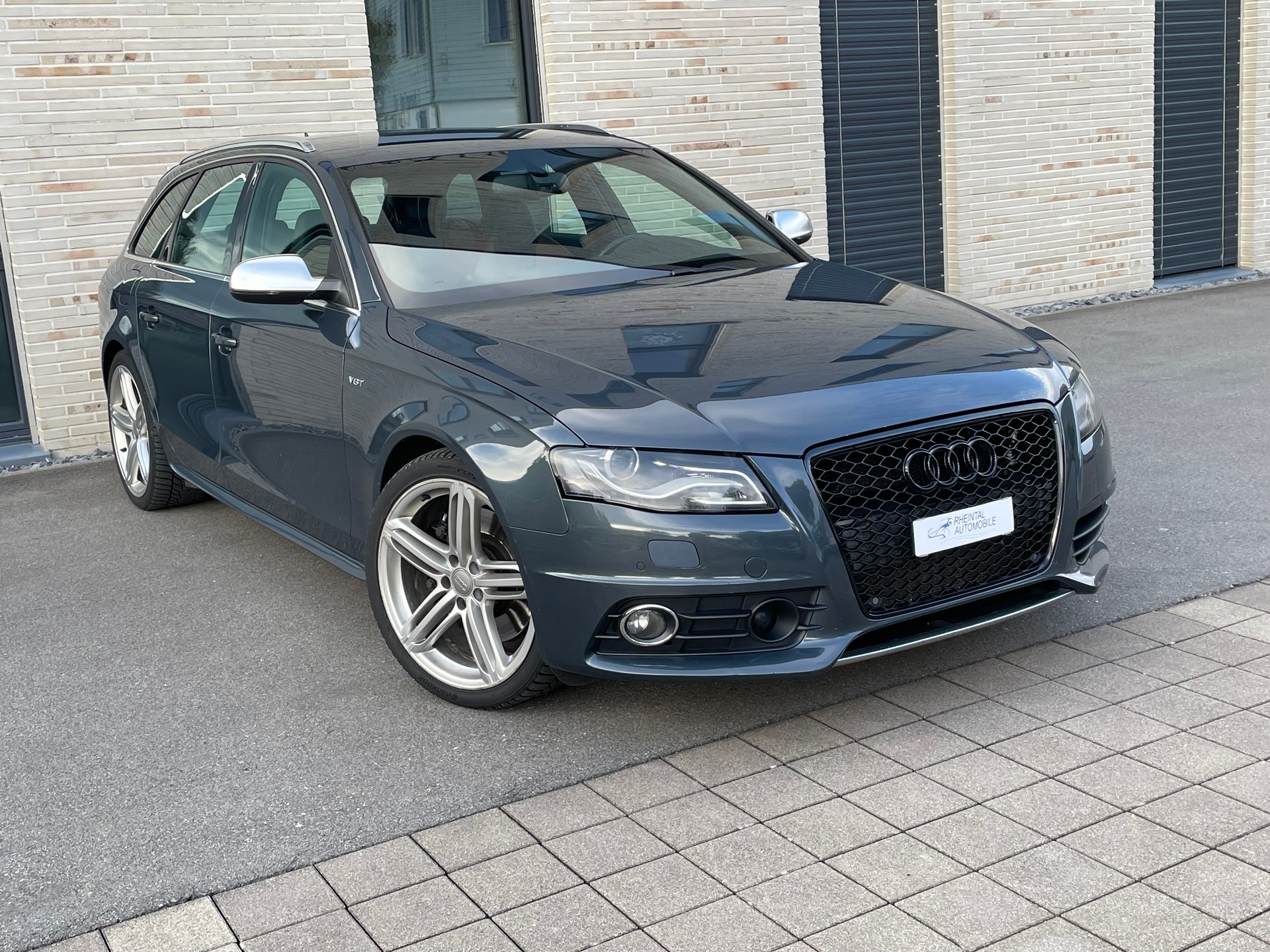 AUDI Audi S4 Avant 3.0 TFSI quattro-image-4