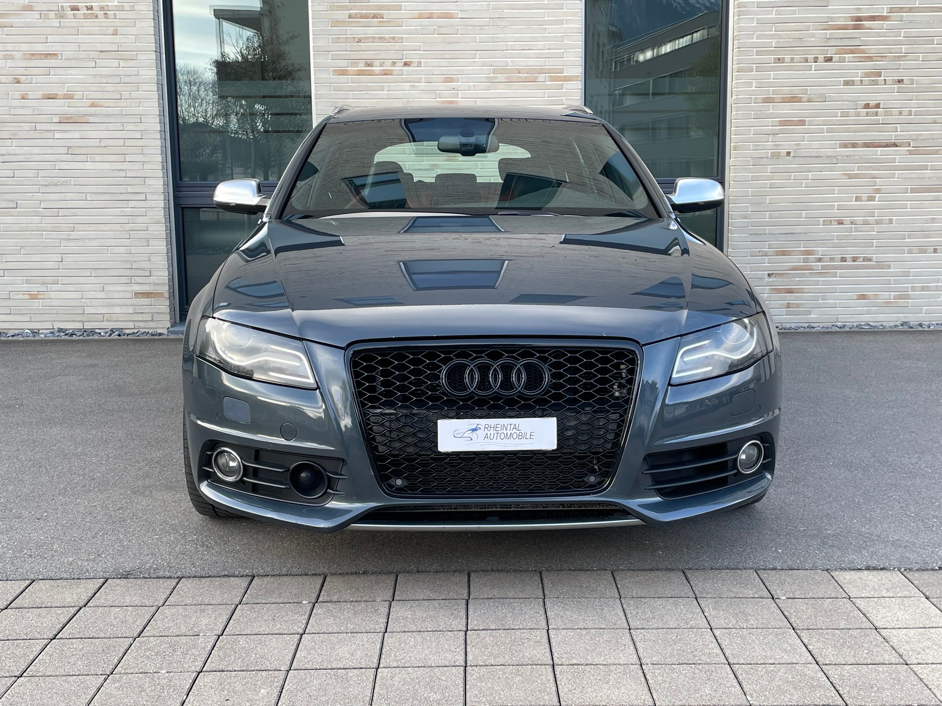 AUDI Audi S4 Avant 3.0 TFSI quattro-image-3
