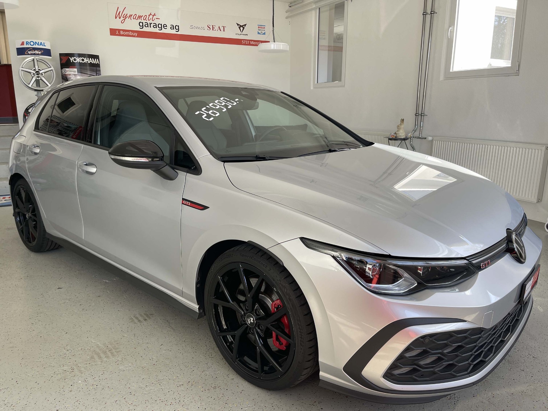 VW Golf VIII 2.0 TSI GTI DSG-image-5