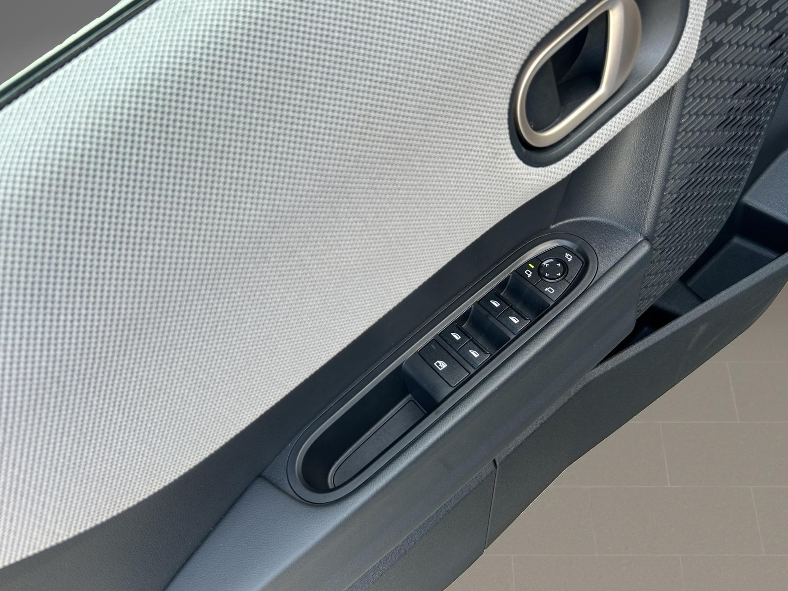 MINI F65 2.0i Cooper S-image-12