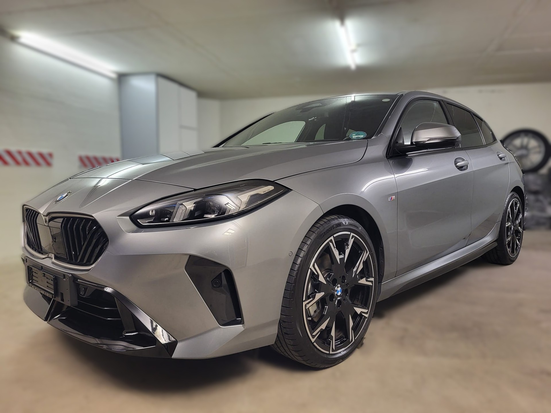 BMW 120d M Sport Steptronic-showroom-element-2