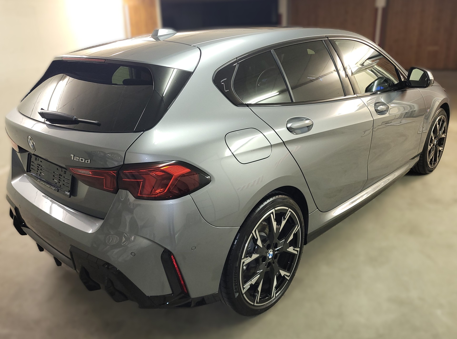 BMW 120d M Sport Steptronic-image-10