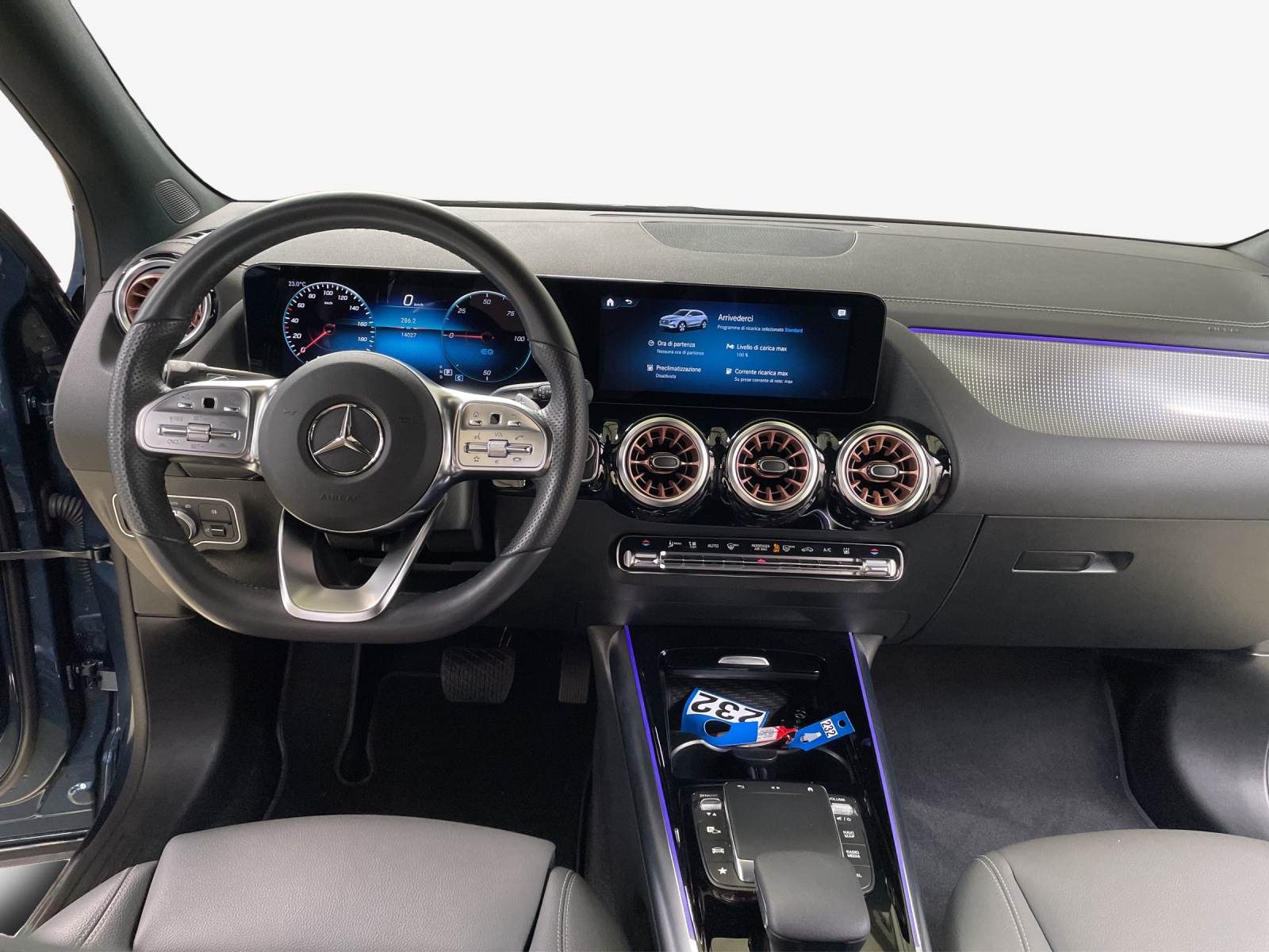 MERCEDES-BENZ EQA 300 4Matic-image-9