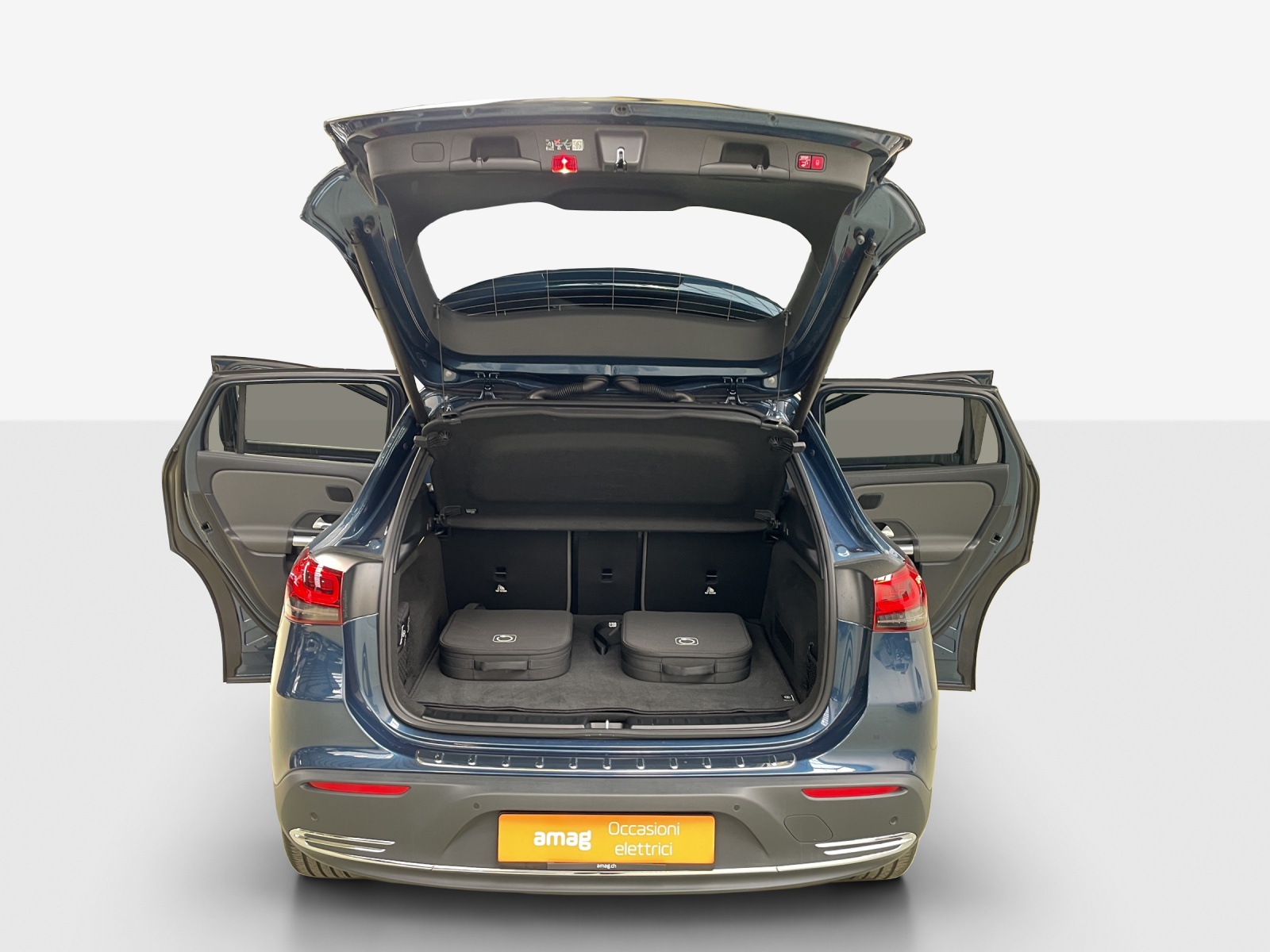 MERCEDES-BENZ EQA 300 4Matic-image-13