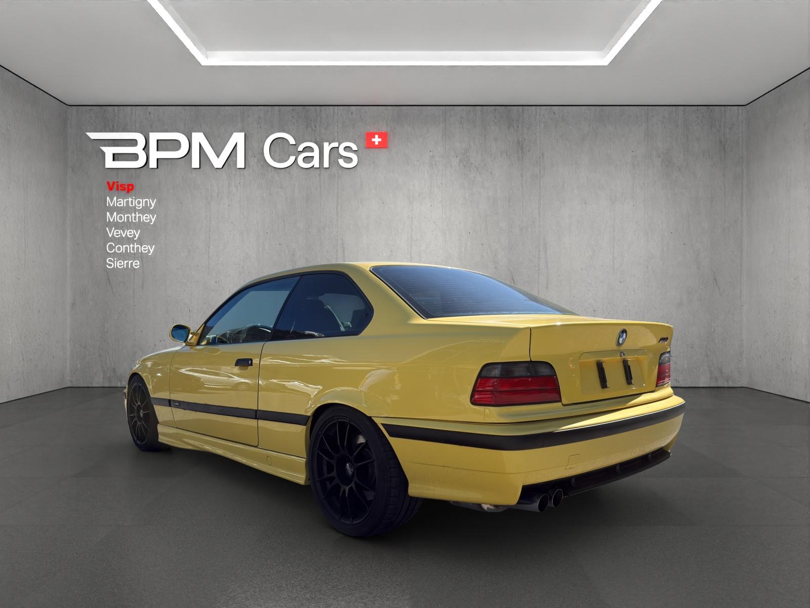 BMW M3 Coupé-showroom-element-2
