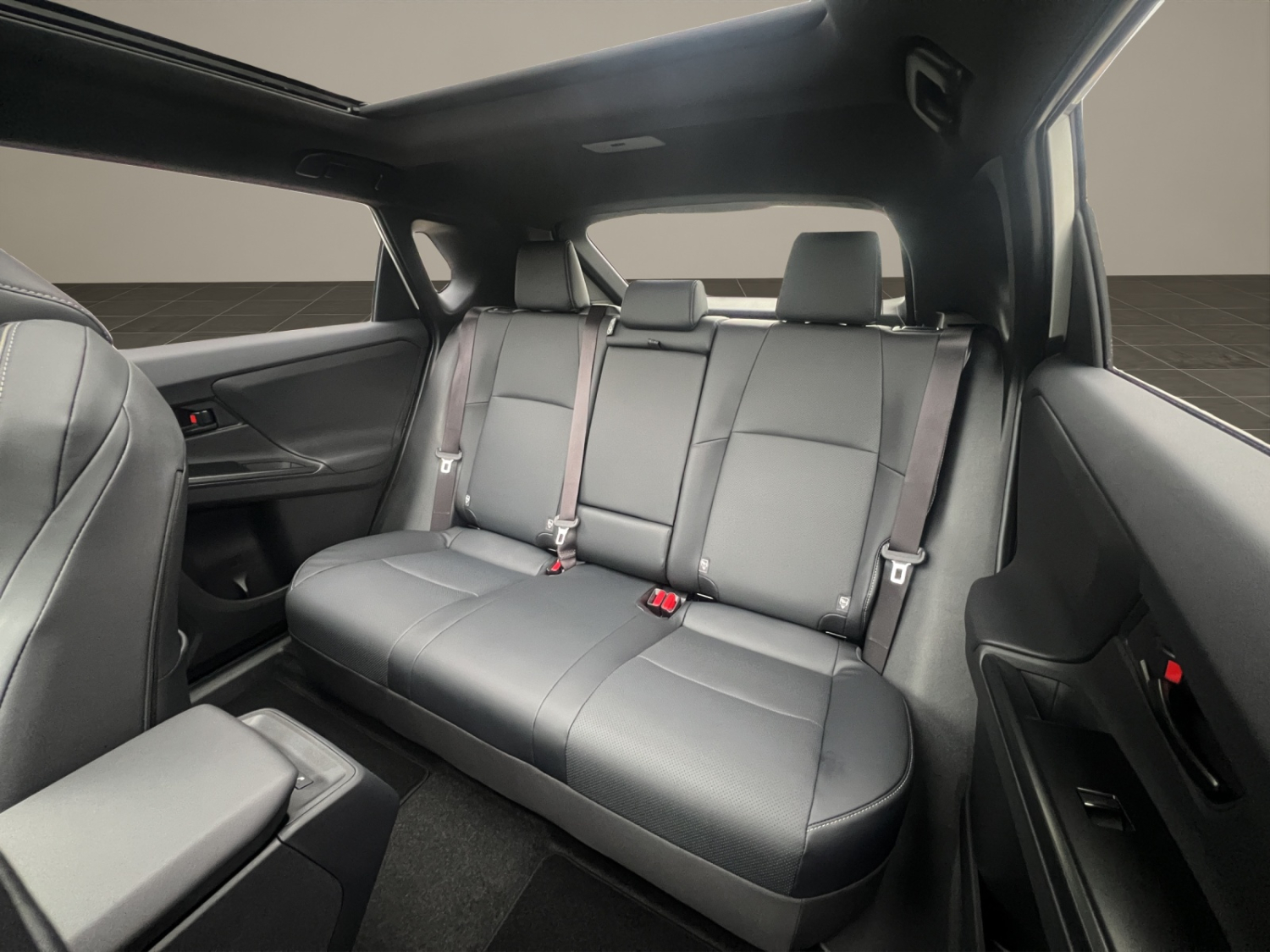 TOYOTA bZ4X Premium AWD-image-17