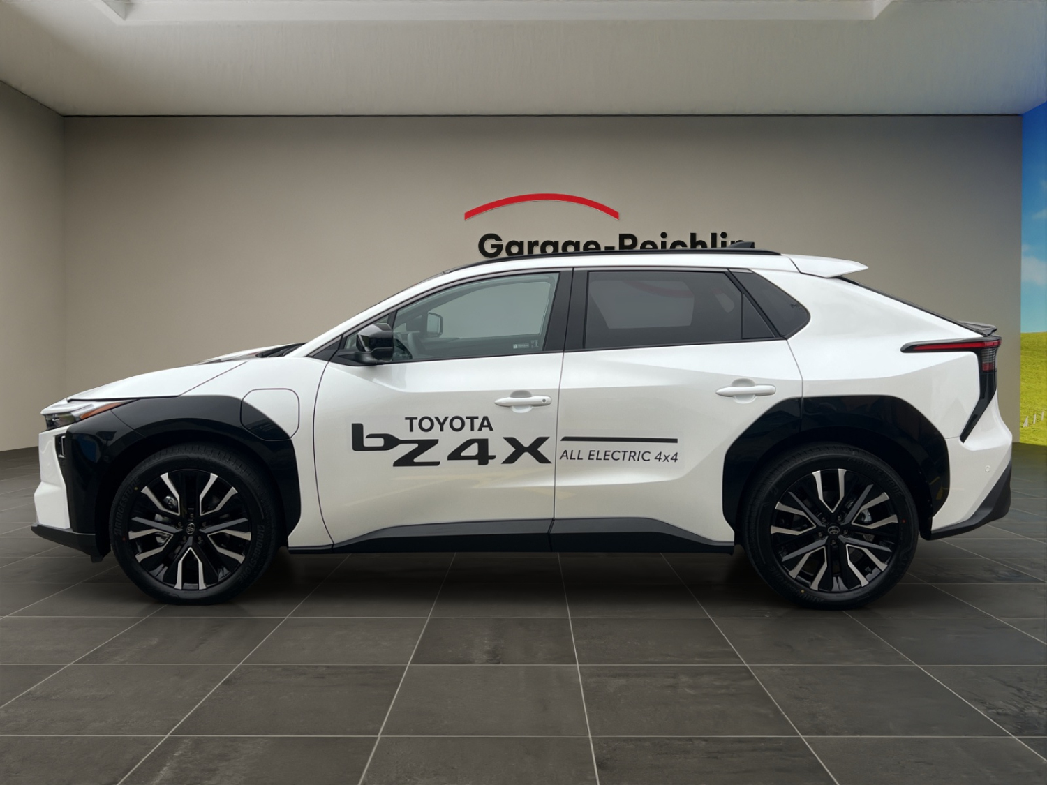 TOYOTA bZ4X Premium AWD-showroom-element-1