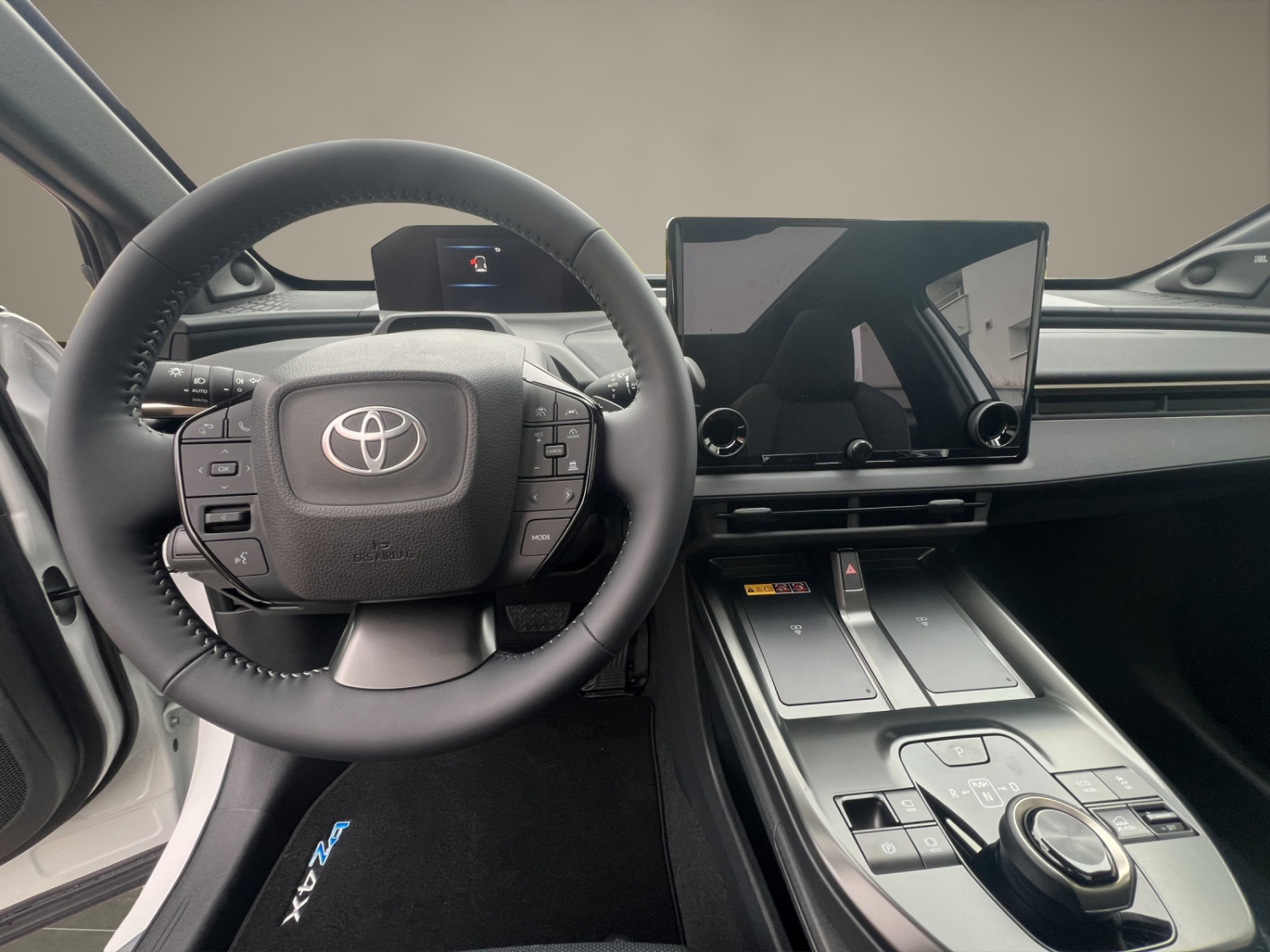 TOYOTA bZ4X Premium AWD-image-10