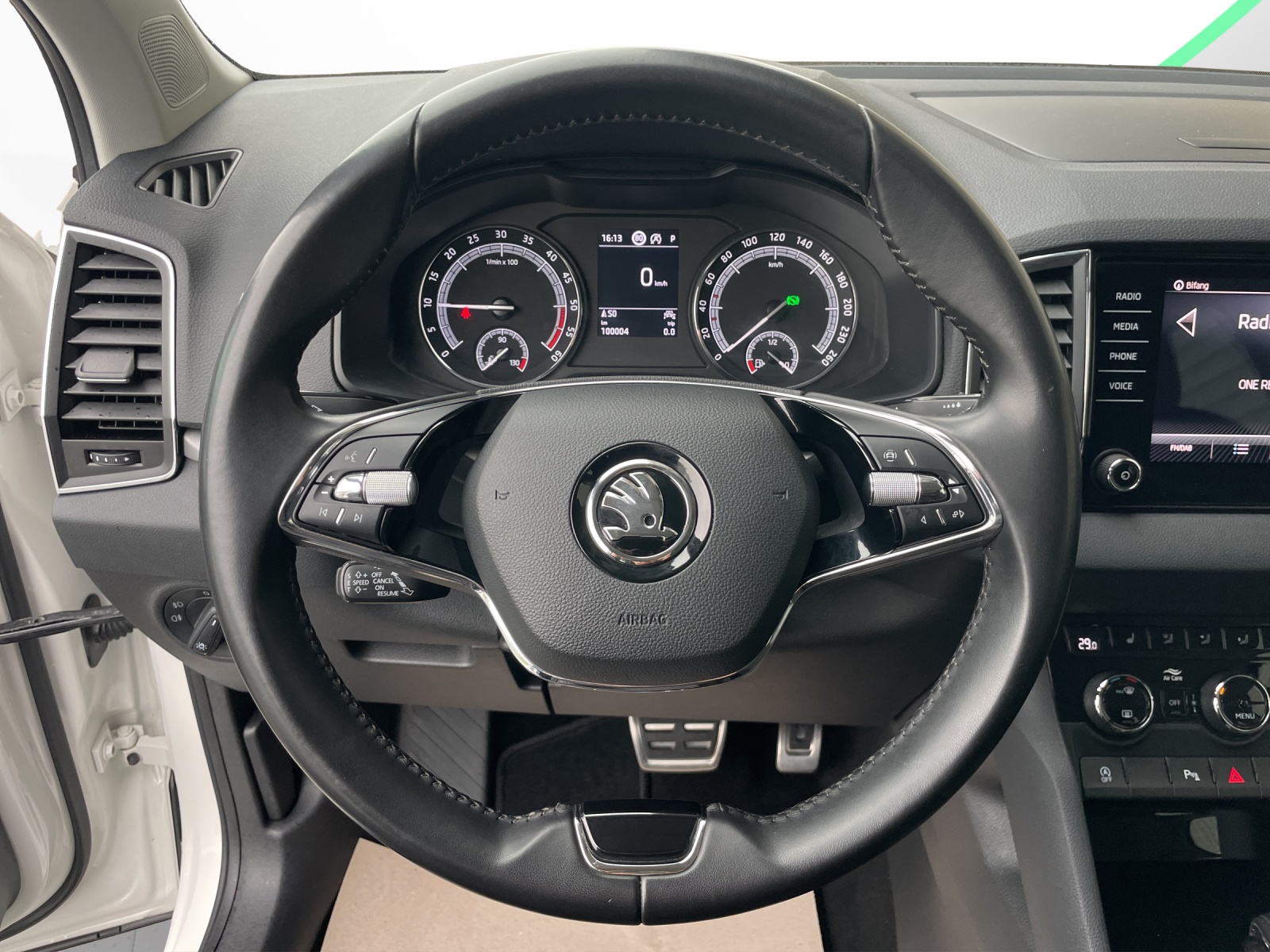 SKODA Karoq 2.0 TDI CR Ambition 4x4 DSG-image-7