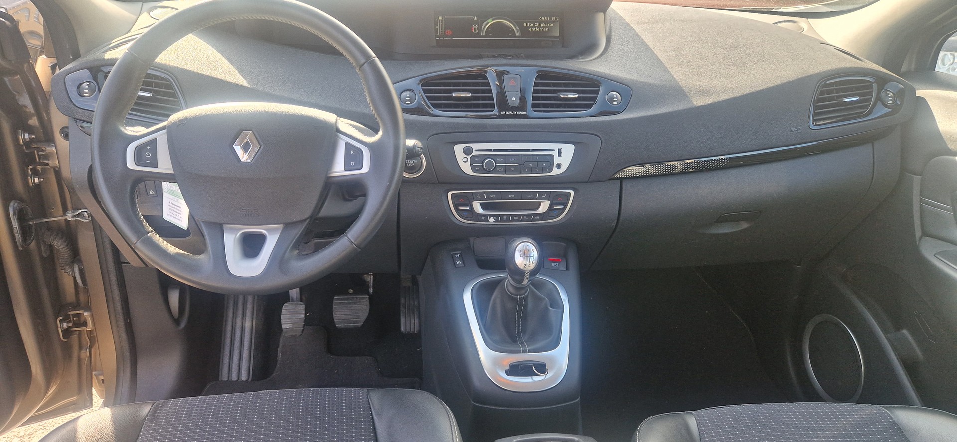 RENAULT Scénic 1.5 dCi Dynamique-image-7