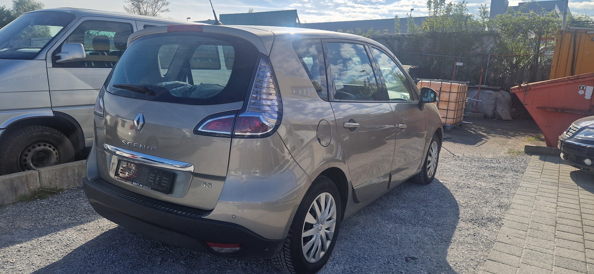 RENAULT Scénic 1.5 dCi Dynamique-image-3