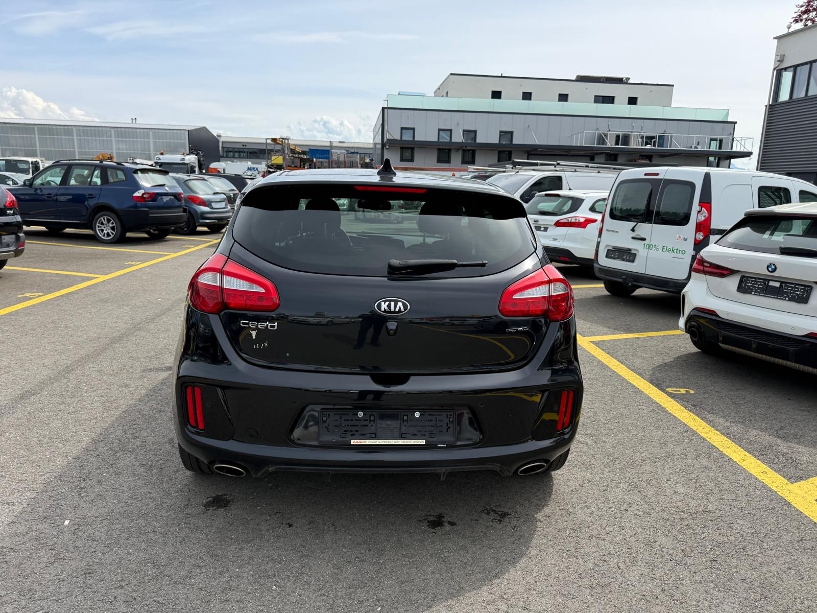KIA Cee'd 1.0 T-GDi GT Line-image-4