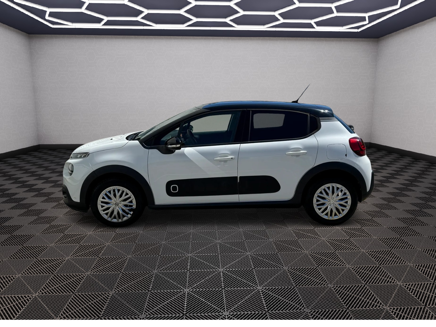 CITROEN C3 1.2i PureTech Feel-image-7